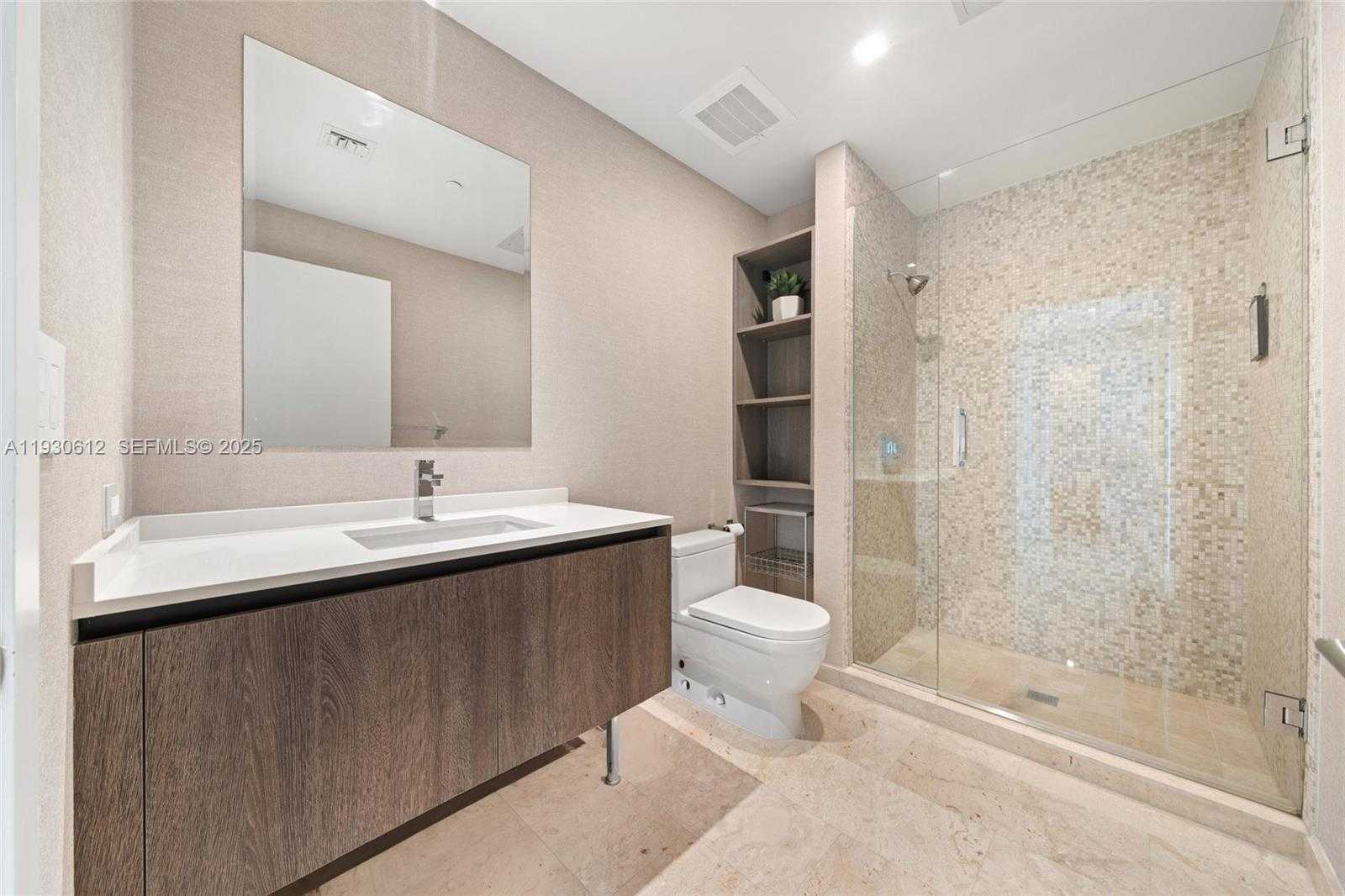 Small Image of 88 SOUTH WEST 7TH ST #3212, Miami Number 22