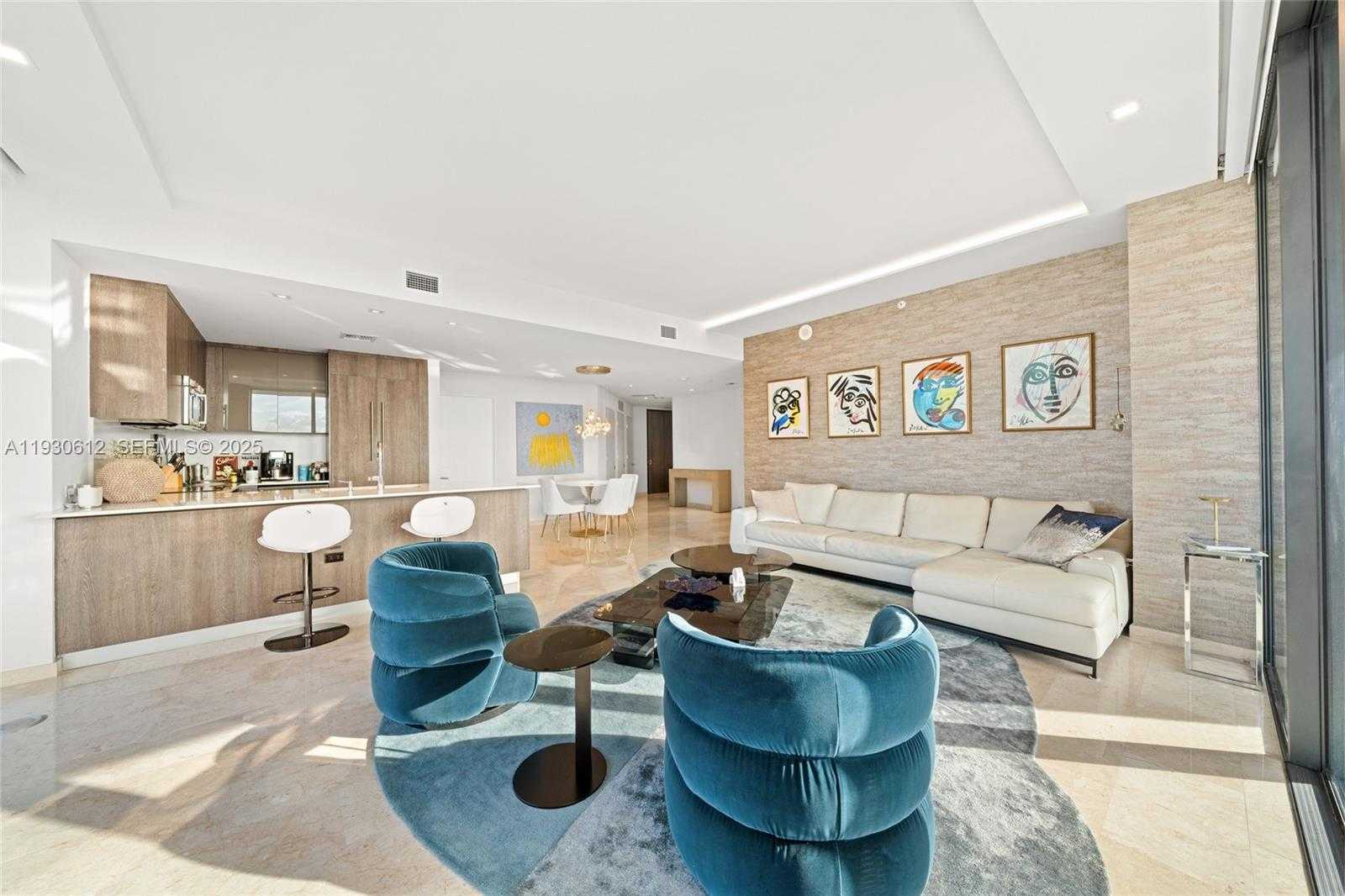 Small Image of 88 SOUTH WEST 7TH ST #3212, Miami Number 3