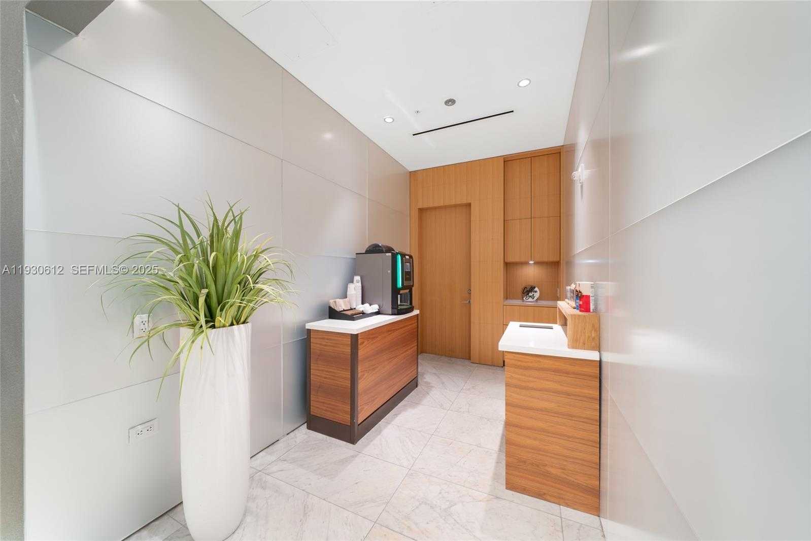 Small Image of 88 SOUTH WEST 7TH ST #3212, Miami Number 33