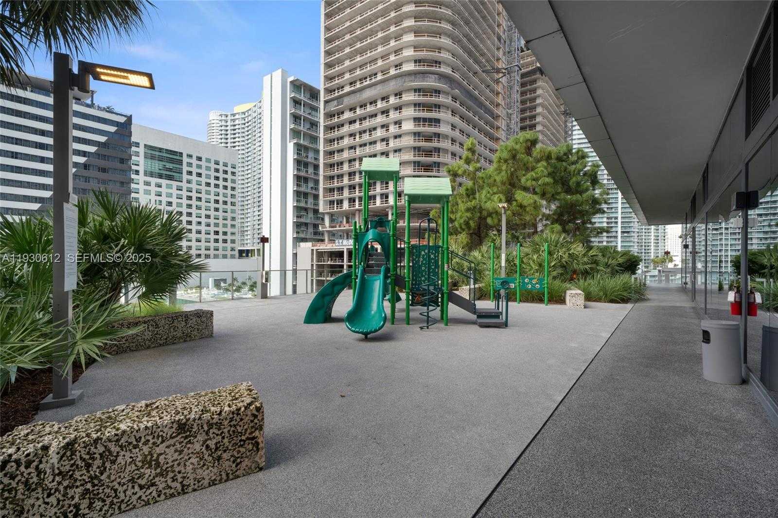 Small Image of 88 SOUTH WEST 7TH ST #3212, Miami Number 34