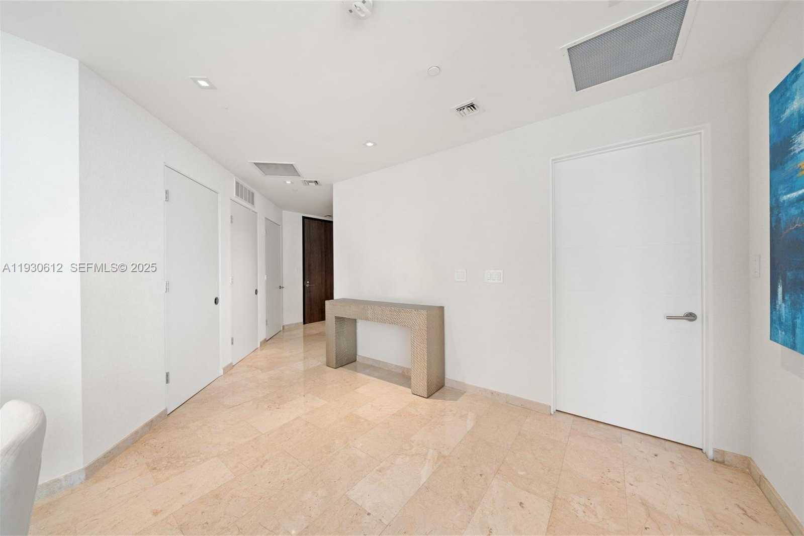 Small Image of 88 SOUTH WEST 7TH ST #3212, Miami Number 8