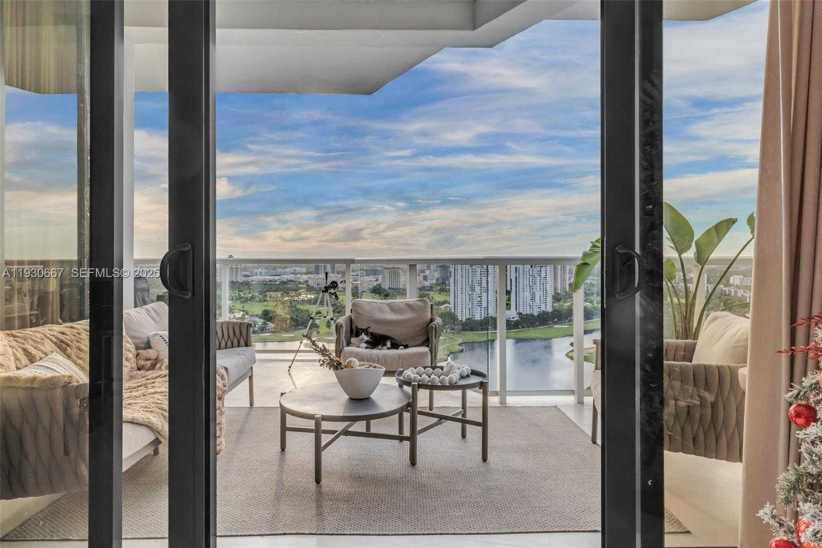 Small Image of 20281 EAST COUNTRY CLUB DR #TW7, Aventura Number 32