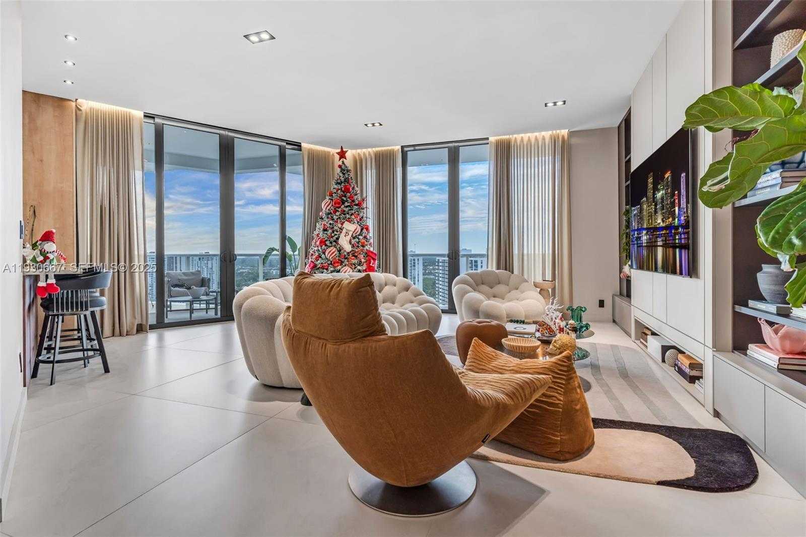 Small Image of 20281 EAST COUNTRY CLUB DR #TW7, Aventura Number 43