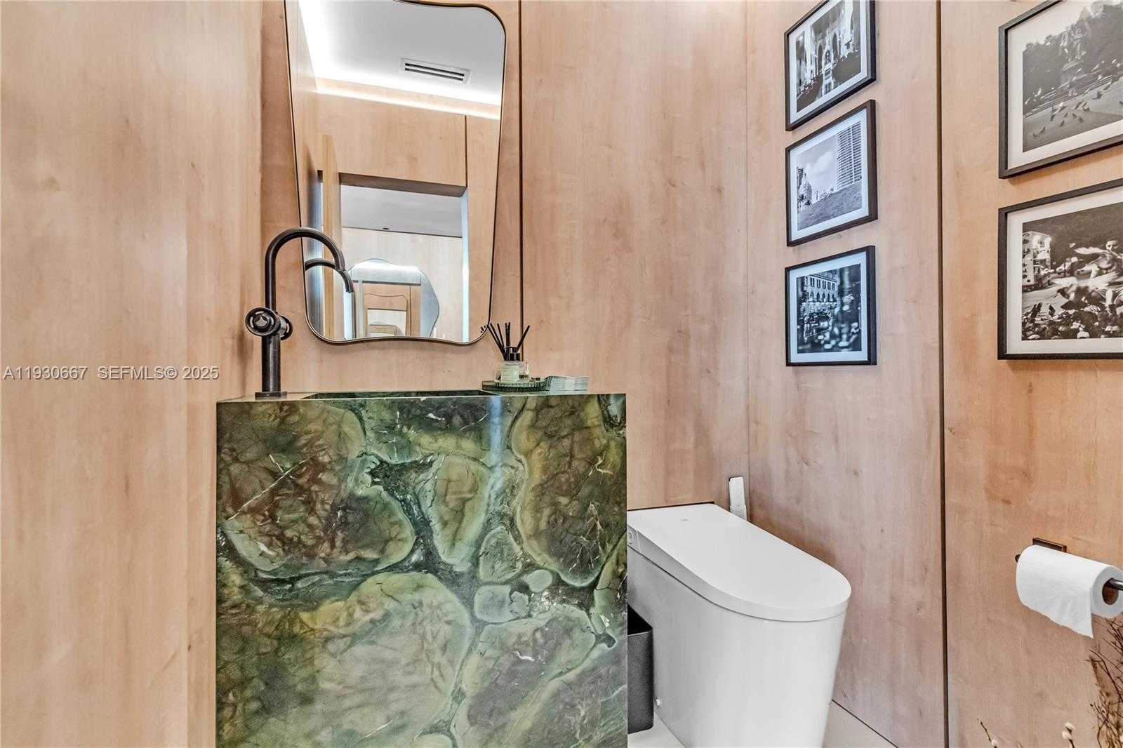 Small Image of 20281 EAST COUNTRY CLUB DR #TW7, Aventura Number 73