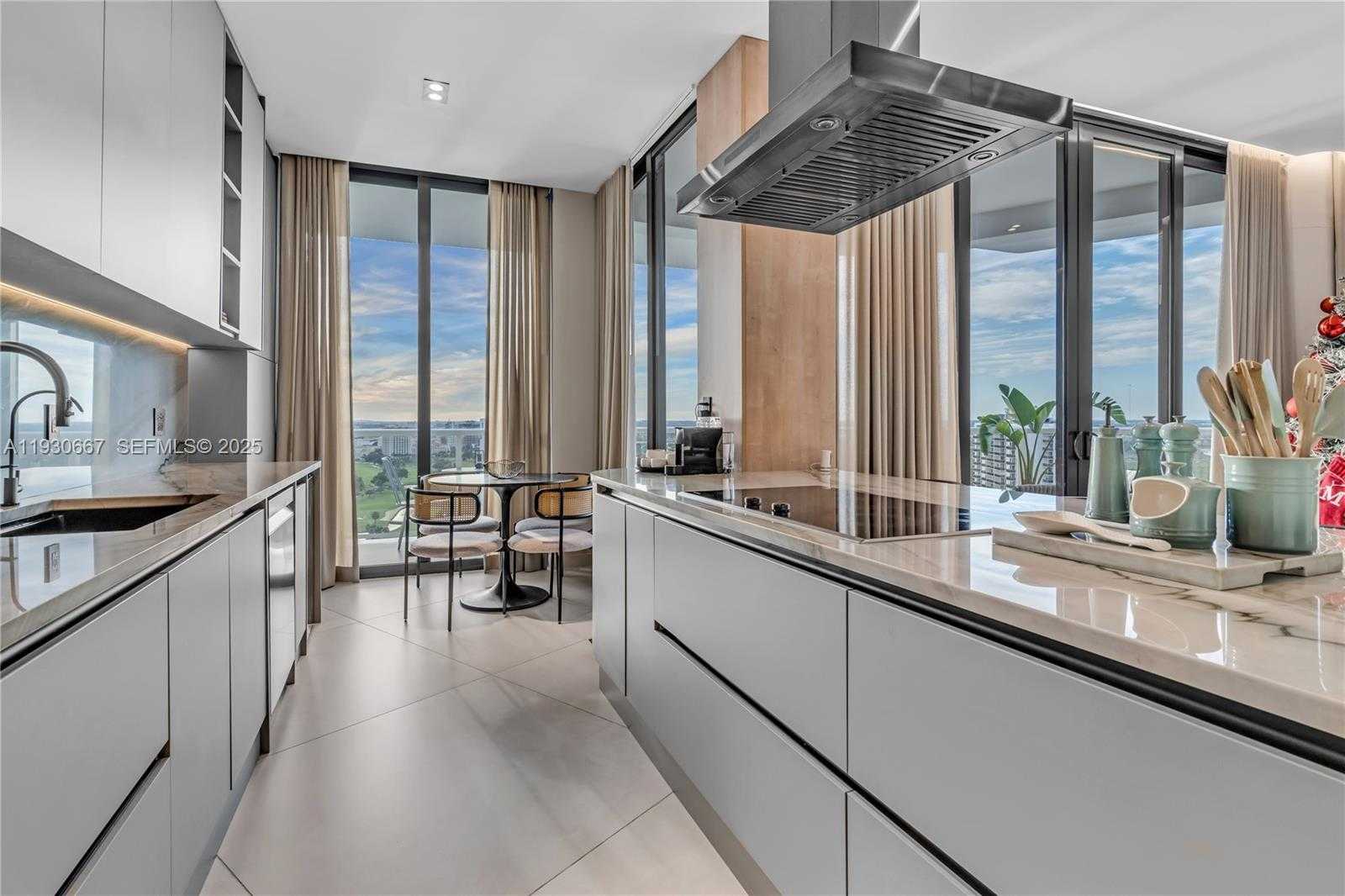 Small Image of 20281 EAST COUNTRY CLUB DR #TW7, Aventura Number 84