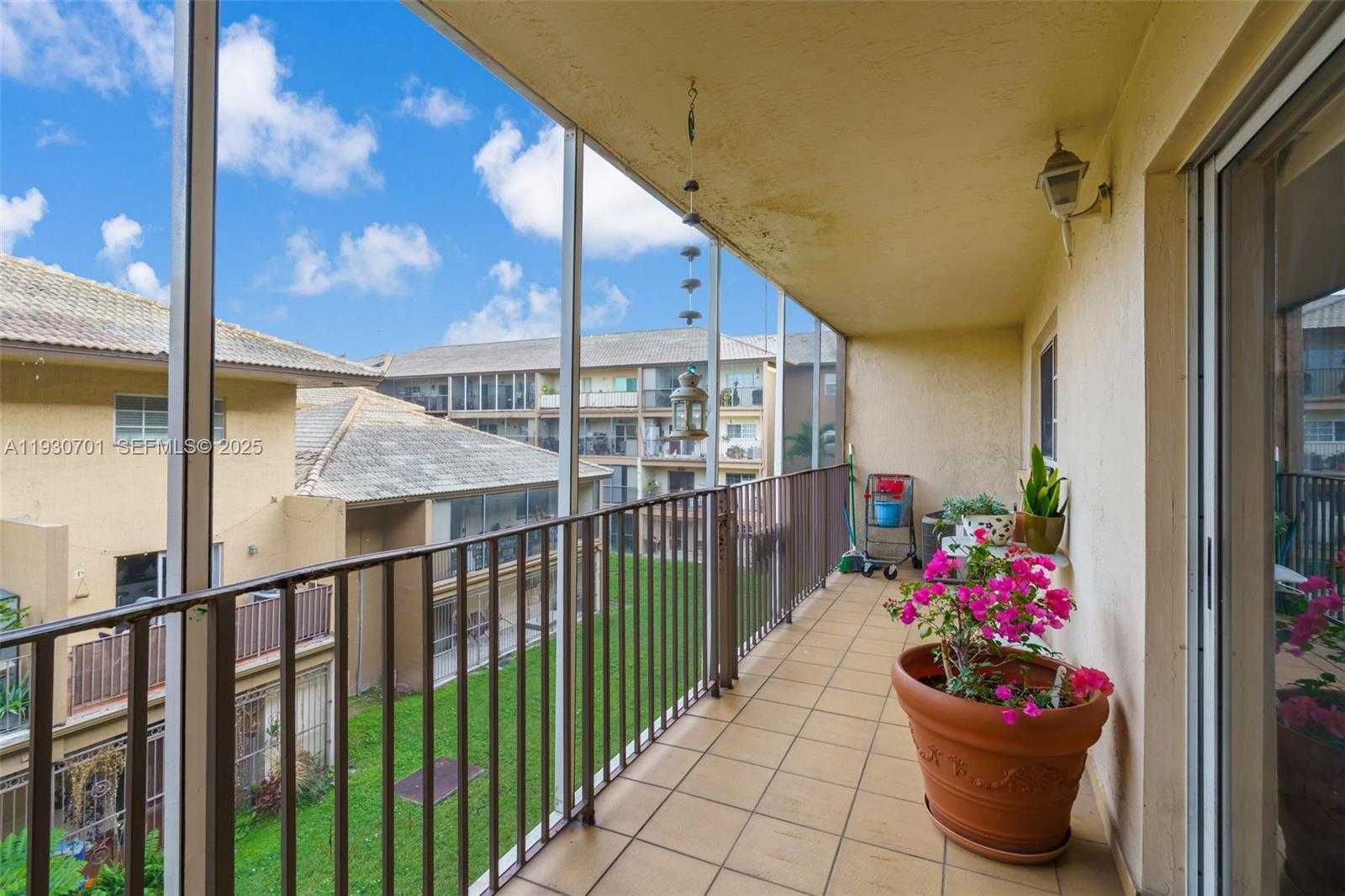 Small Image of 8851 NORTH WEST 119TH ST #4304, Hialeah Gardens Number 23