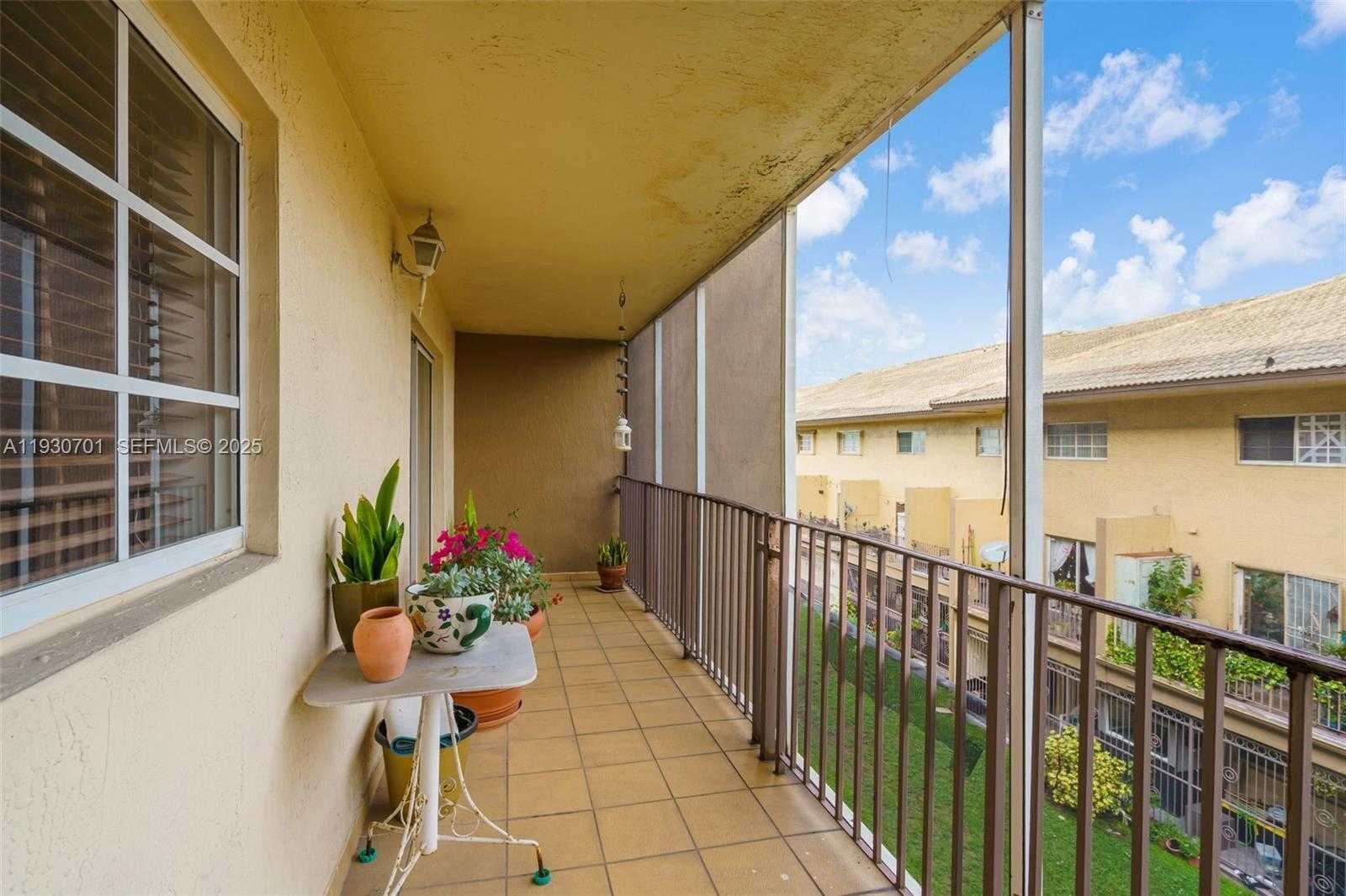 Small Image of 8851 NORTH WEST 119TH ST #4304, Hialeah Gardens Number 24