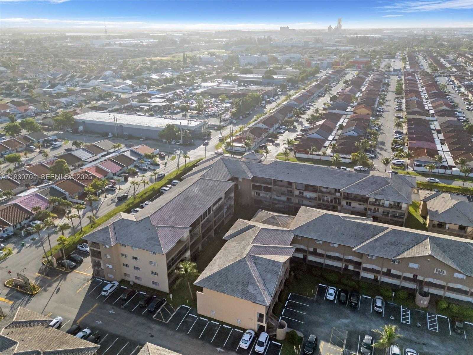 Small Image of 8851 NORTH WEST 119TH ST #4304, Hialeah Gardens Number 28