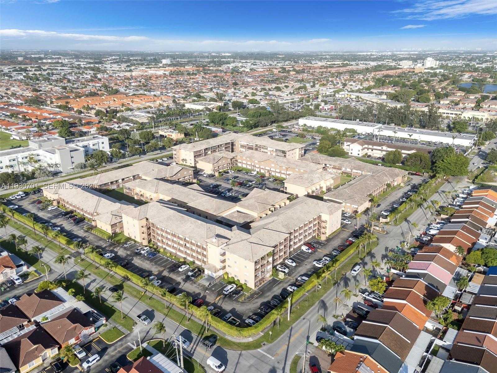 Small Image of 8851 NORTH WEST 119TH ST #4304, Hialeah Gardens Number 30