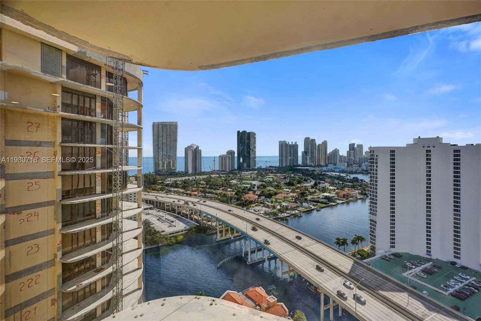 Small Image of 19355 TURNBERRY WAY #26E, Aventura Number 49