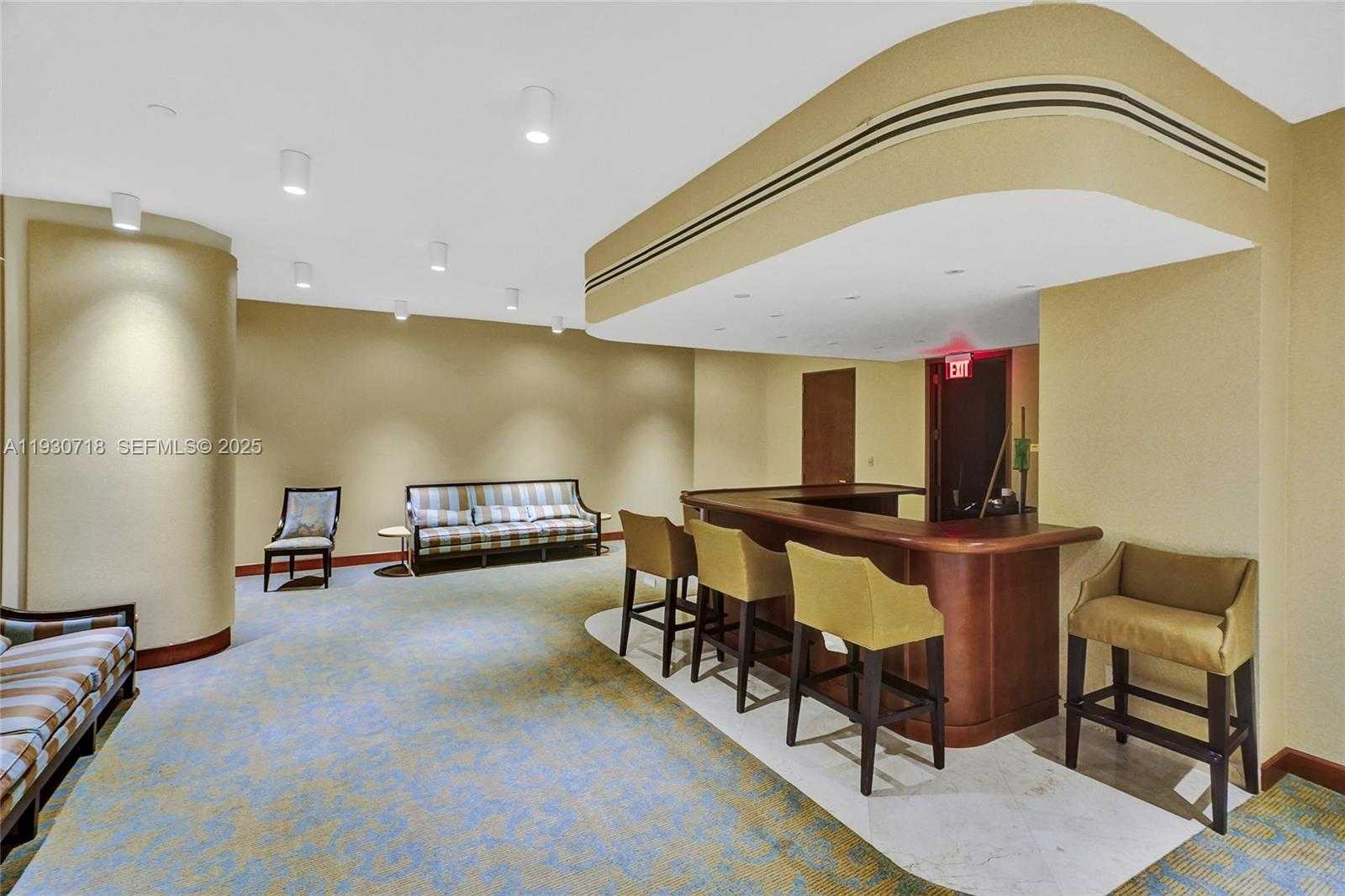 Small Image of 19355 TURNBERRY WAY #26E, Aventura Number 58