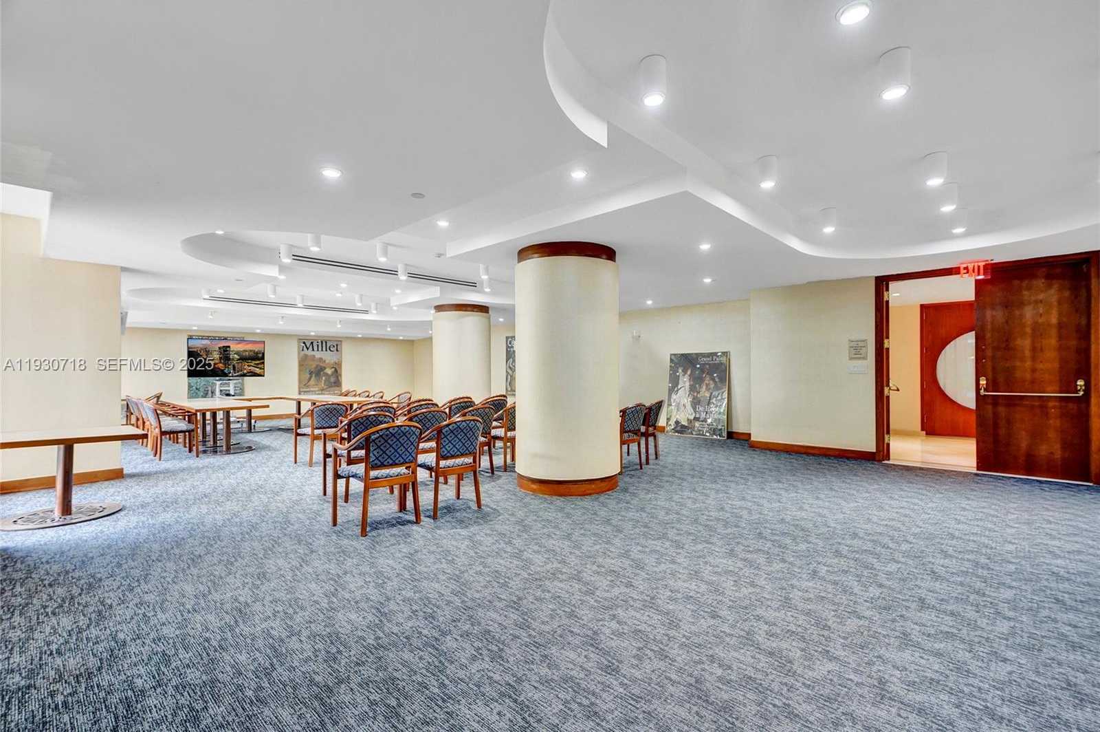 Small Image of 19355 TURNBERRY WAY #26E, Aventura Number 59