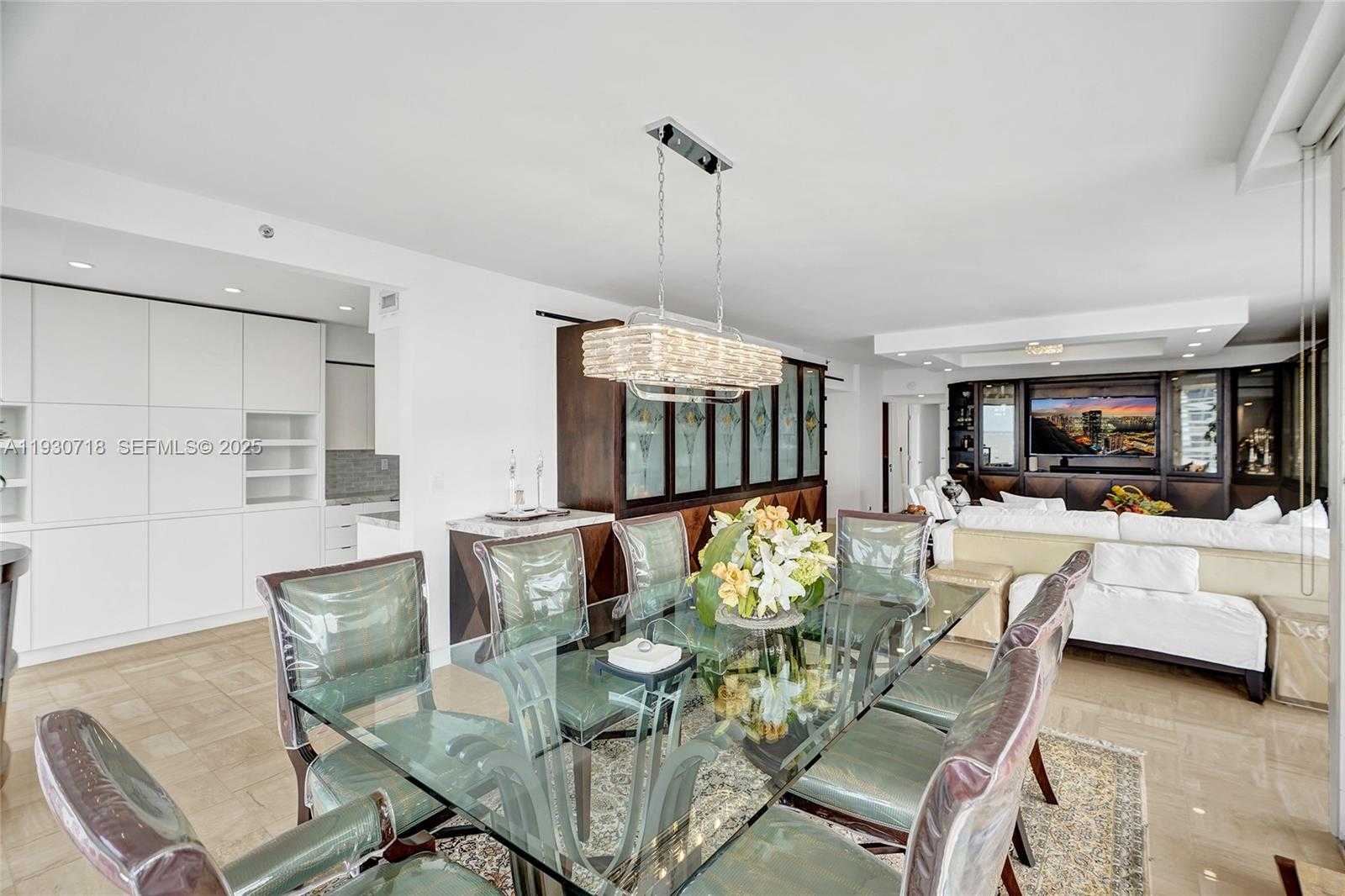 Small Image of 19355 TURNBERRY WAY #26E, Aventura Number 8