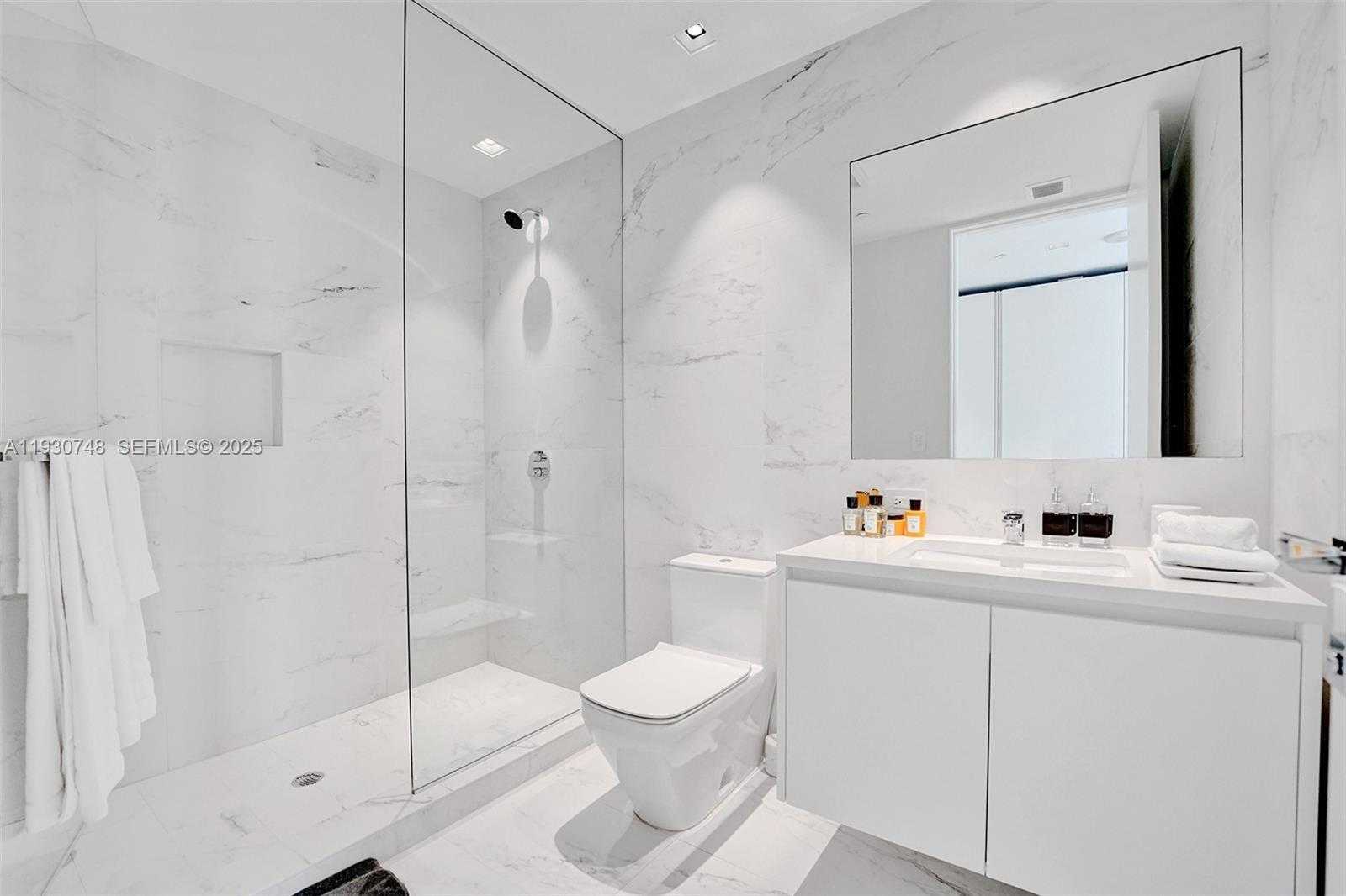 Small Image of 1000 BISCAYNE BLVD #3902, Miami Number 18