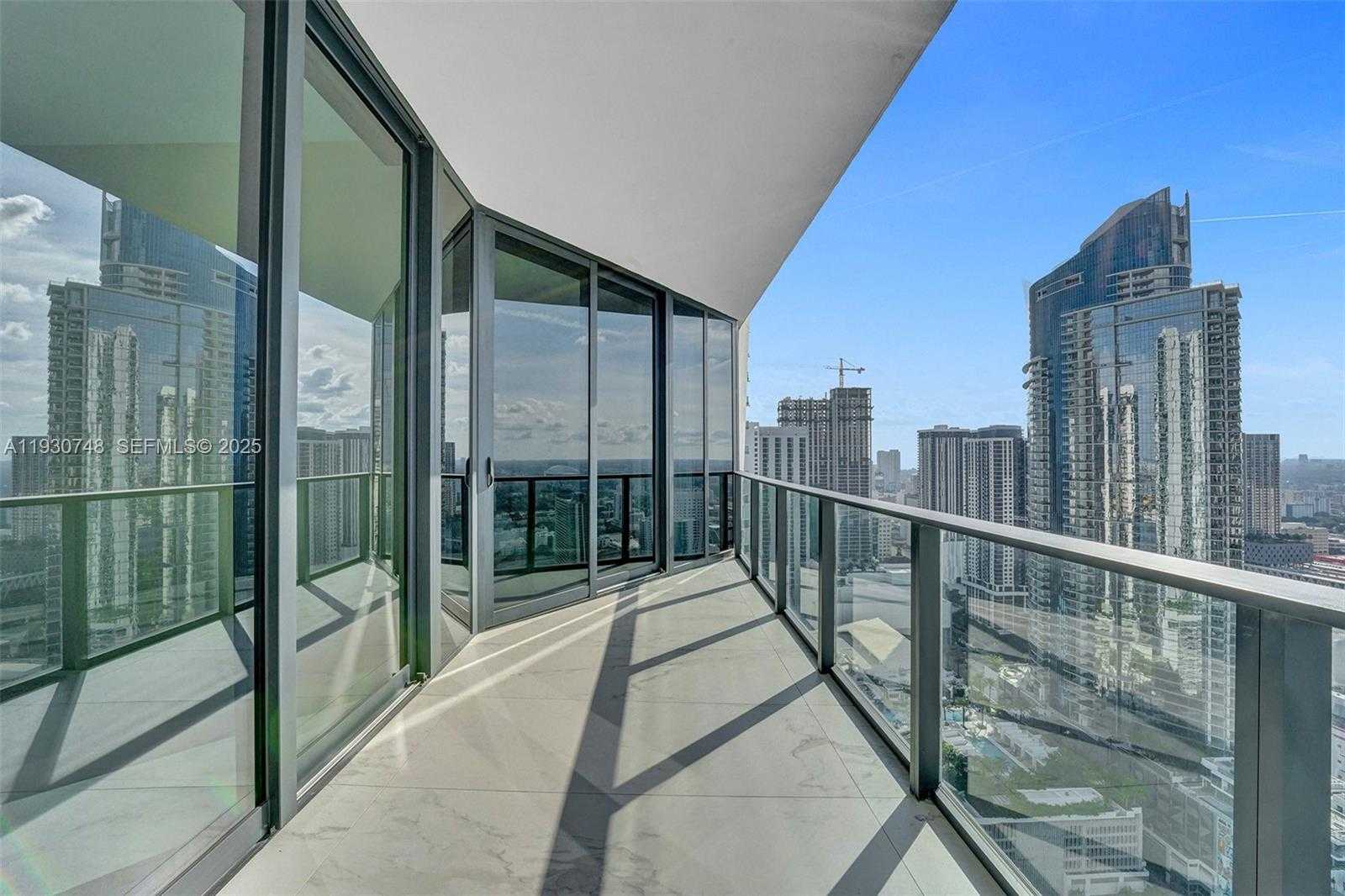 Small Image of 1000 BISCAYNE BLVD #3902, Miami Number 21