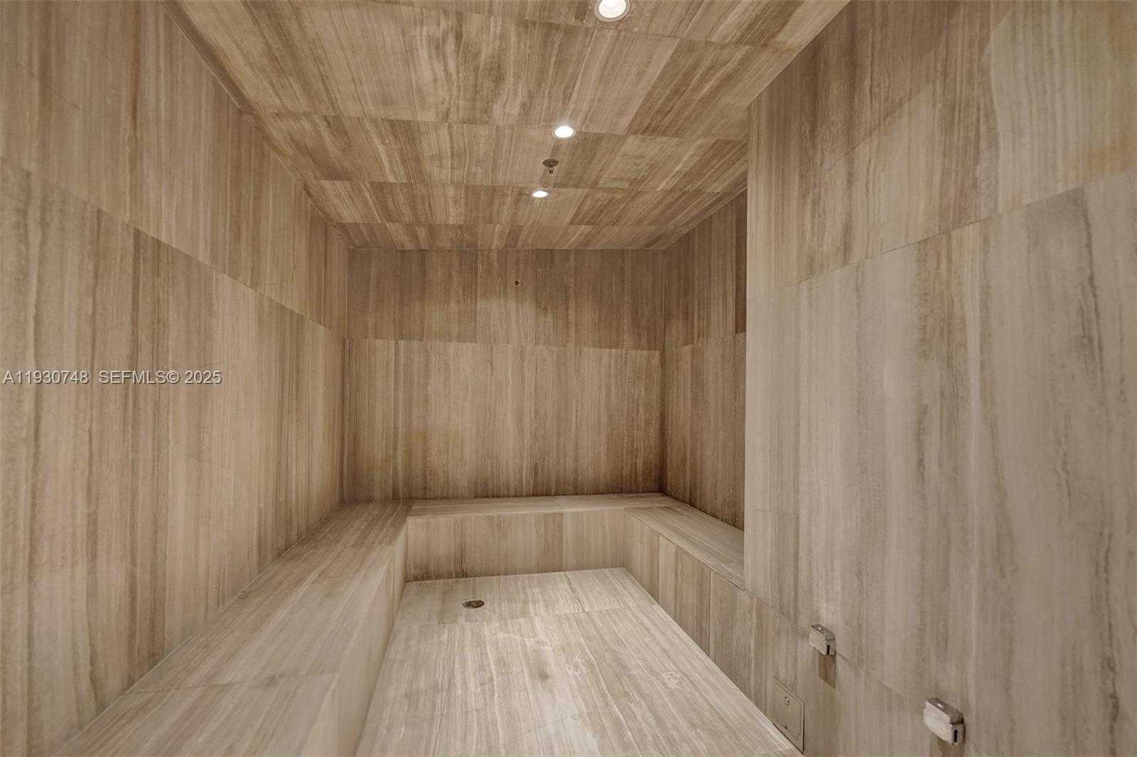 Small Image of 1000 BISCAYNE BLVD #3902, Miami Number 39