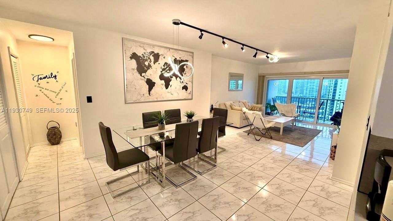 Small Image of 300 BAYVIEW DR #1603, Sunny Isles Beach Number 7