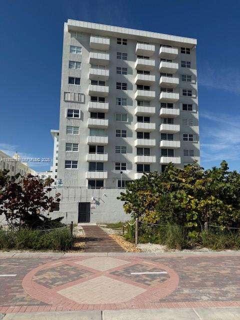 Small Image of 465 OCEAN DR #507, Miami Beach Number 1