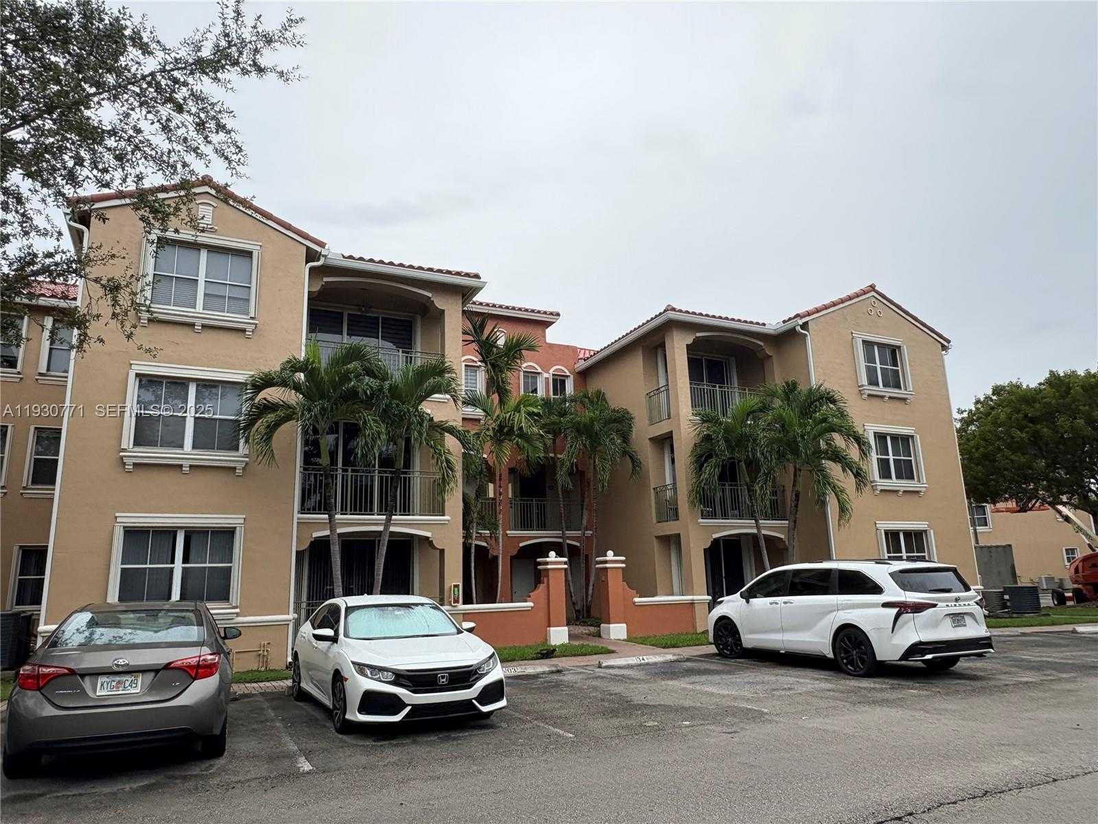 Small Image of 6340 NORTH WEST 114TH AVE #123, Doral Number 1