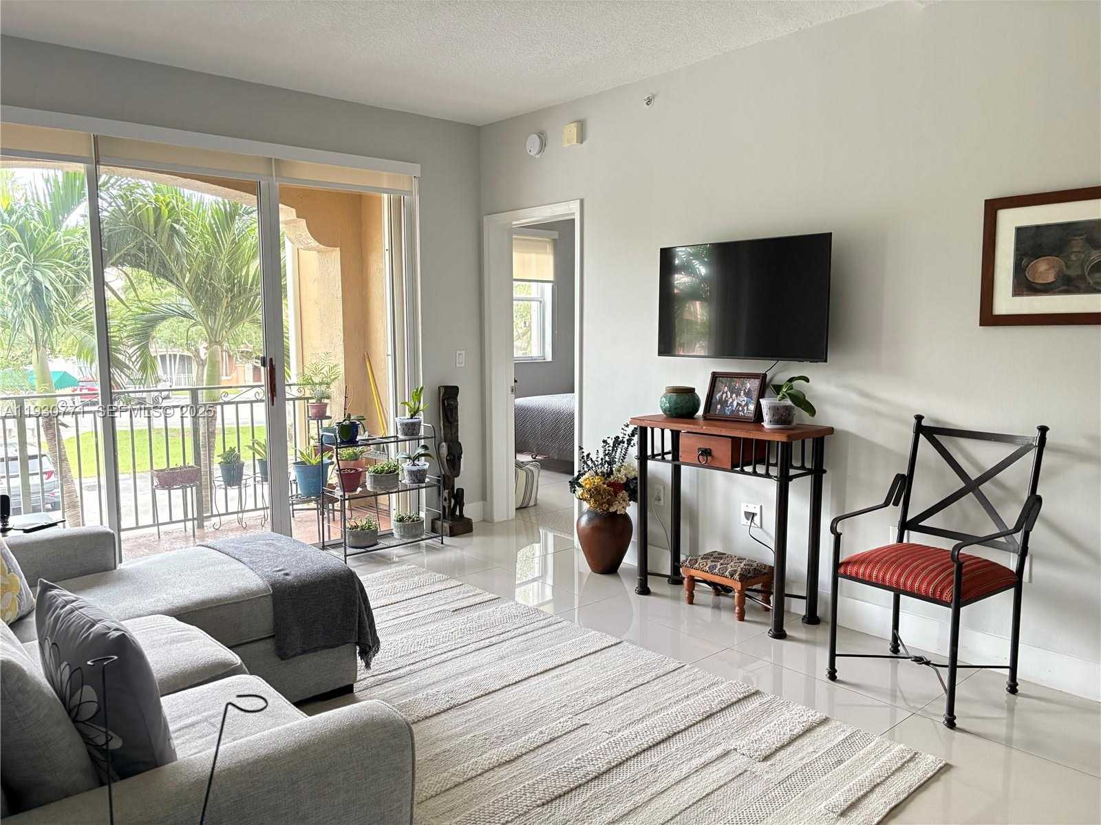 Small Image of 6340 NORTH WEST 114TH AVE #123, Doral Number 4