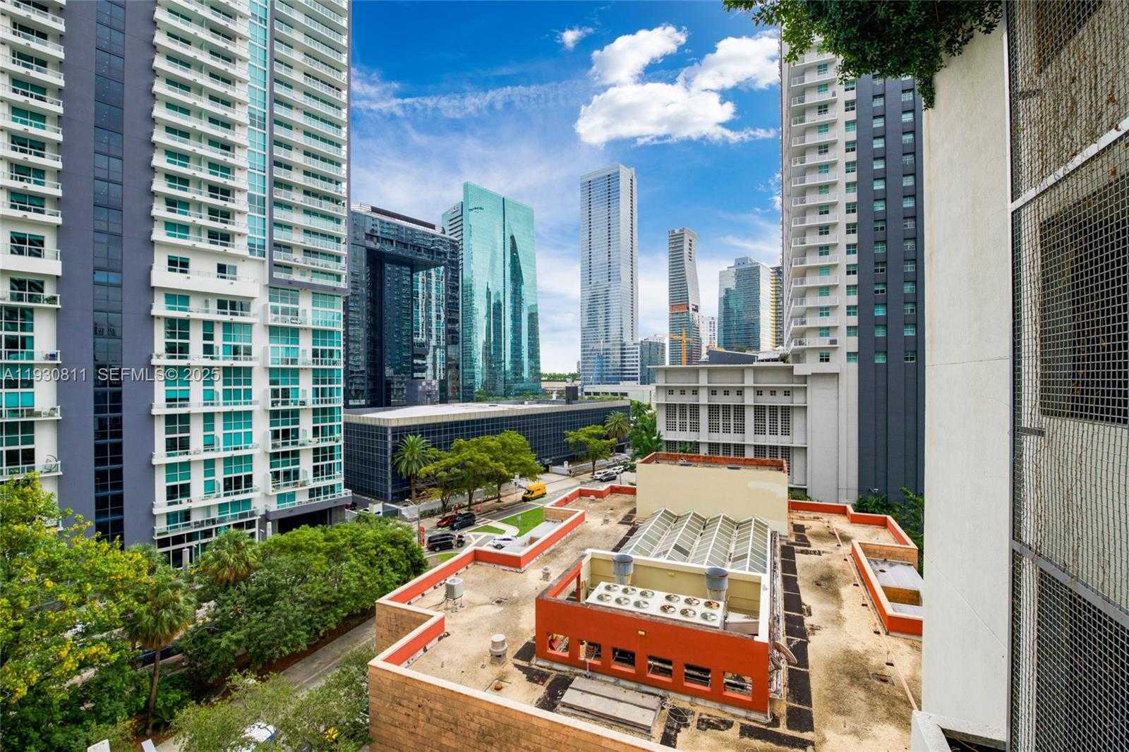 Small Image of 1100 SOUTH MIAMI AVE #702, Miami Number 18