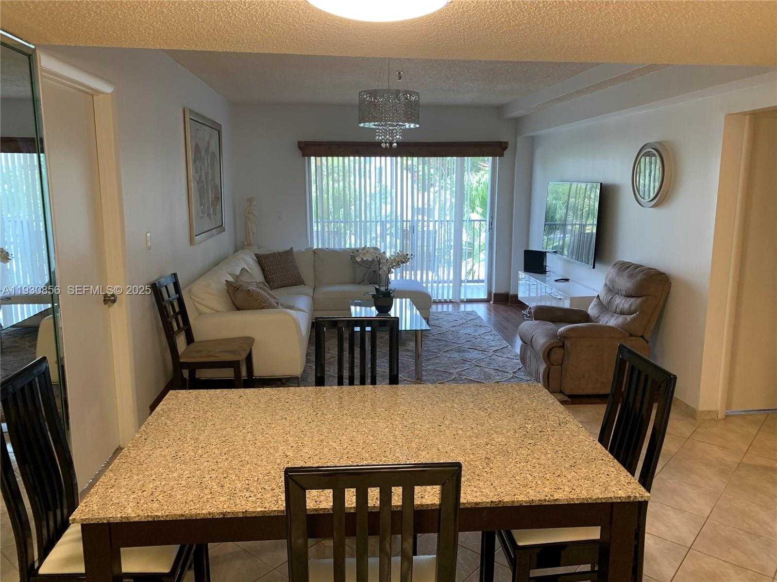 Small Image of 201 180 TH DR #114, Sunny Isles Beach Number 10