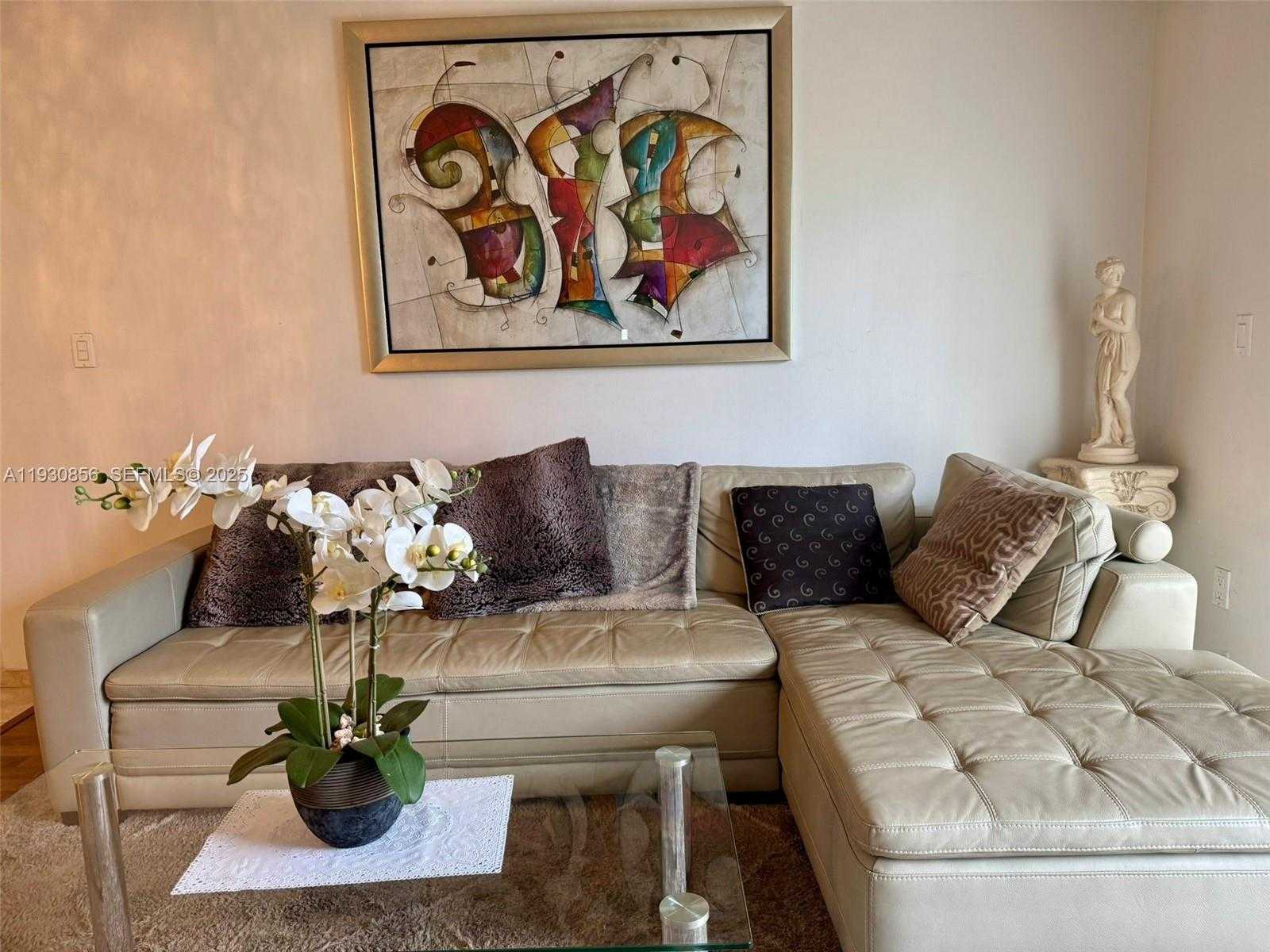 Small Image of 201 180 TH DR #114, Sunny Isles Beach Number 8