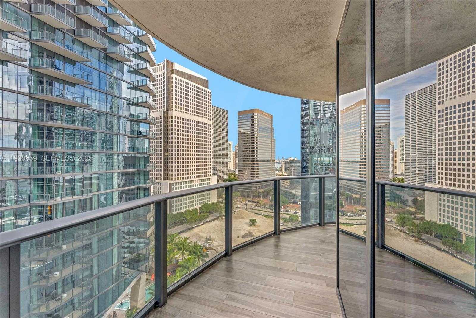 Small Image of 801 SOUTH MIAMI AVE #1805, Miami Number 24