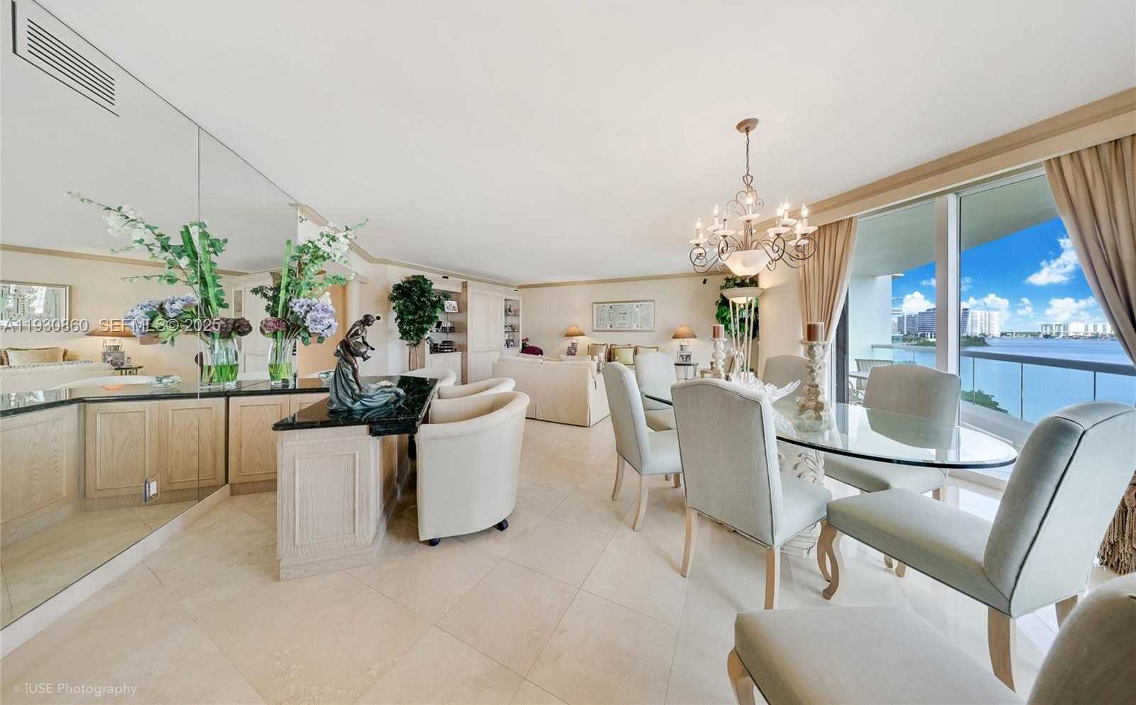 Small Image of 2600 ISLAND BLVD #703, Aventura Number 10