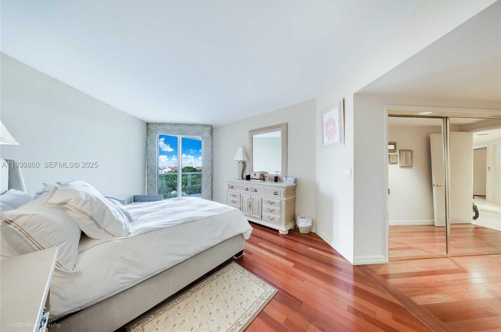 Small Image of 2600 ISLAND BLVD #703, Aventura Number 22