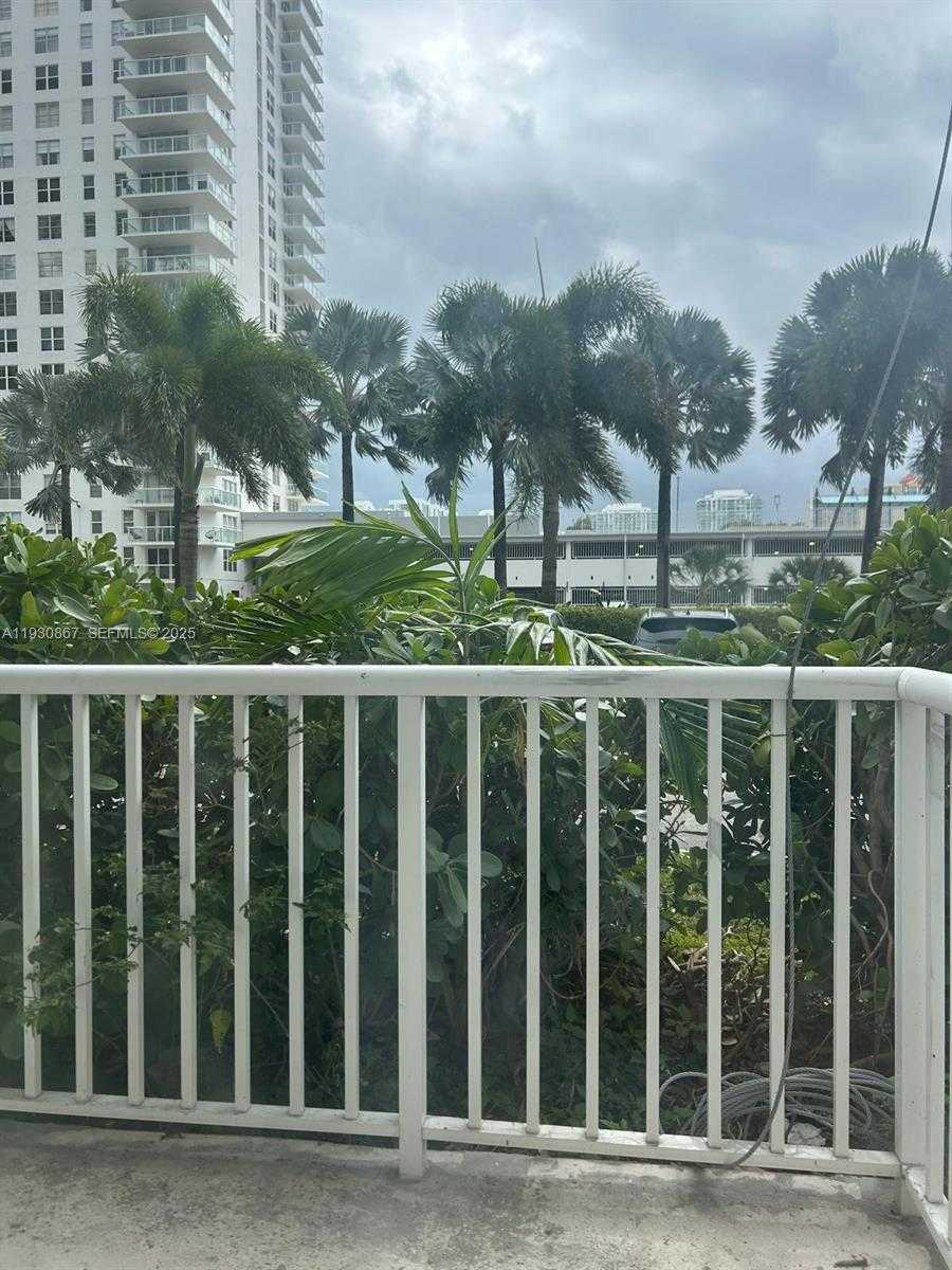 Small Image of 231 174TH ST #LO-5, Sunny Isles Beach Number 15