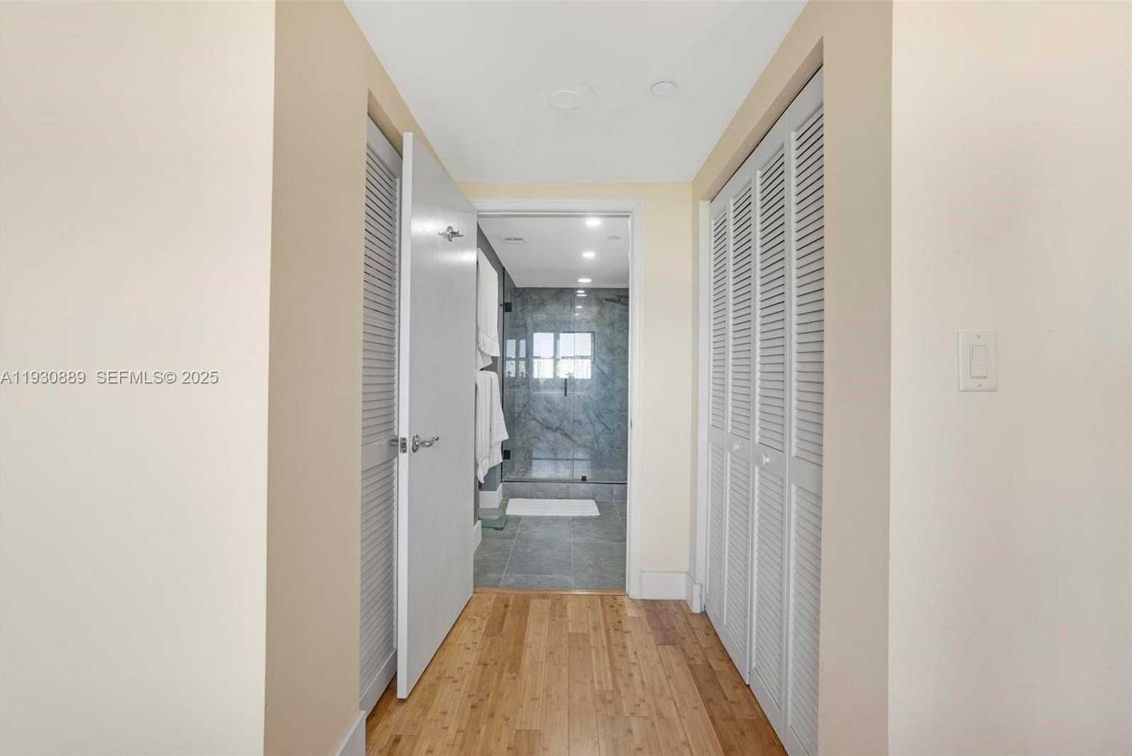 Small Image of 19501 WEST COUNTRY CLUB DR #1202, Aventura Number 16