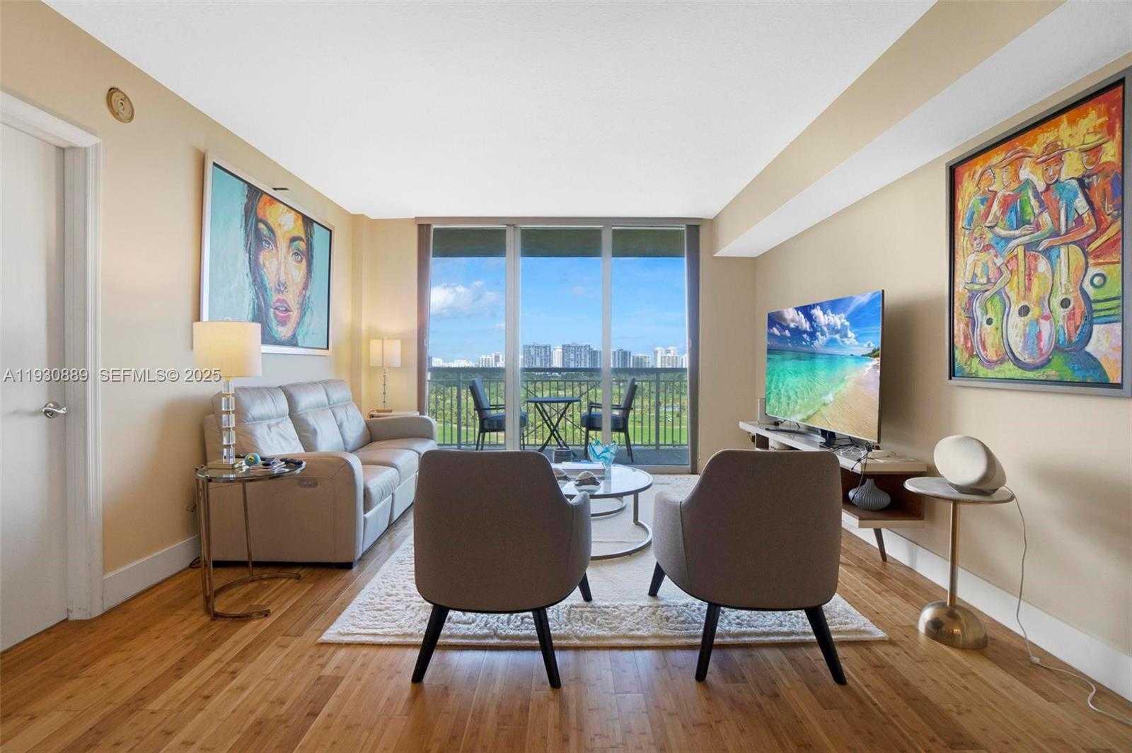 Small Image of 19501 WEST COUNTRY CLUB DR #1202, Aventura Number 3