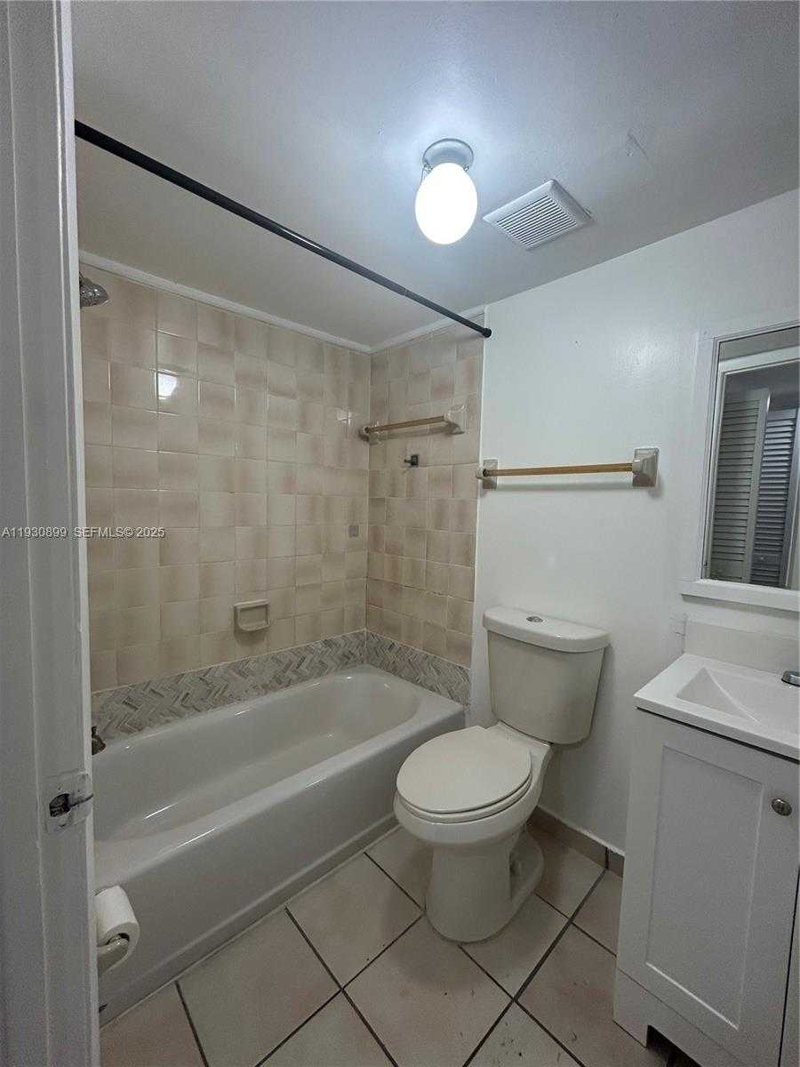 Small Image of 5701 WEST 25TH CT #305, Hialeah Number 11