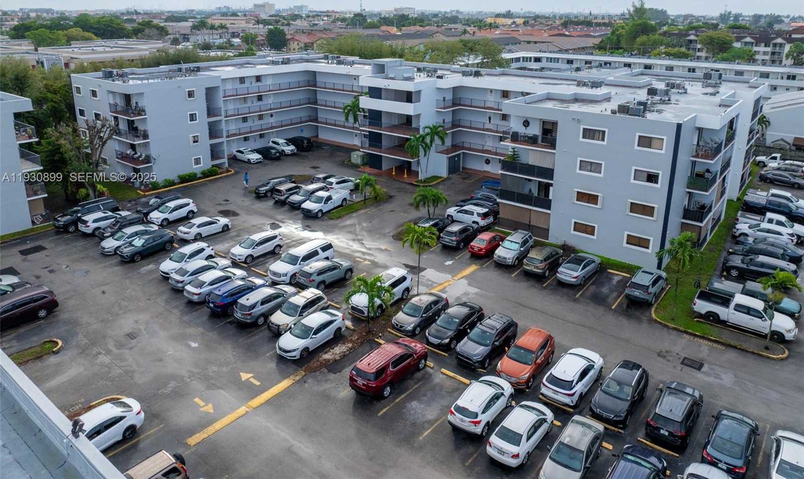 Small Image of 5701 WEST 25TH CT #305, Hialeah Number 3