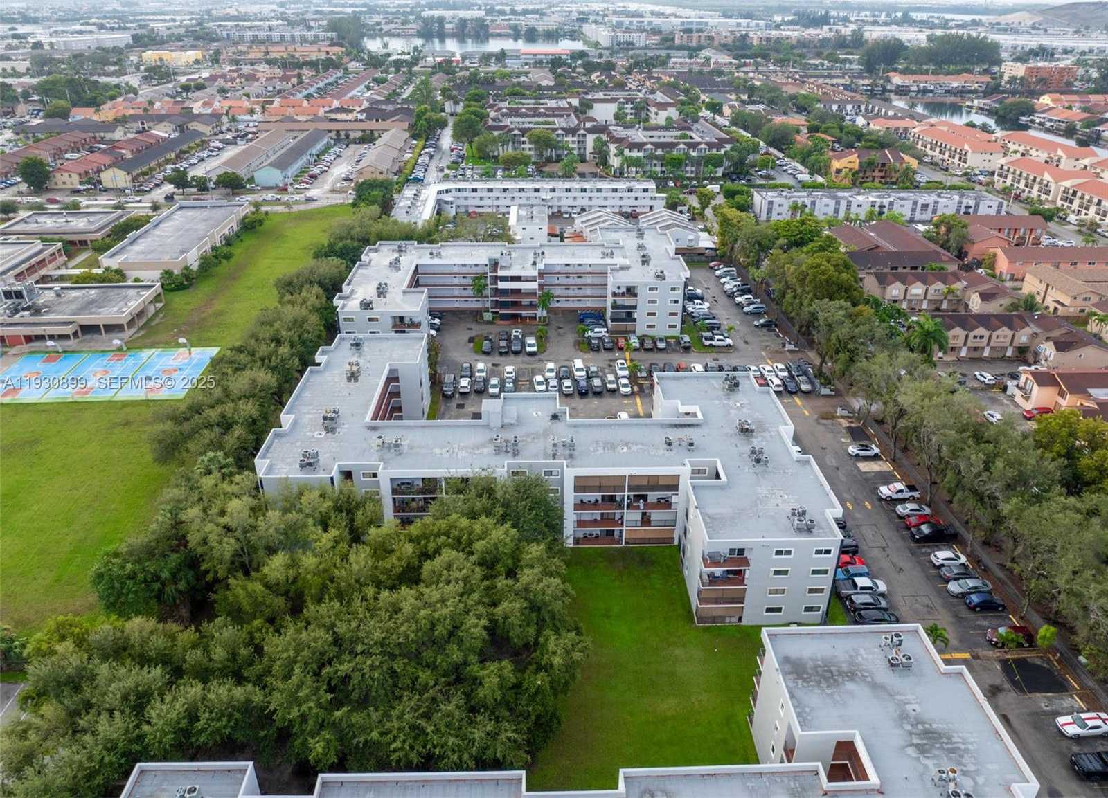 Small Image of 5701 WEST 25TH CT #305, Hialeah Number 34