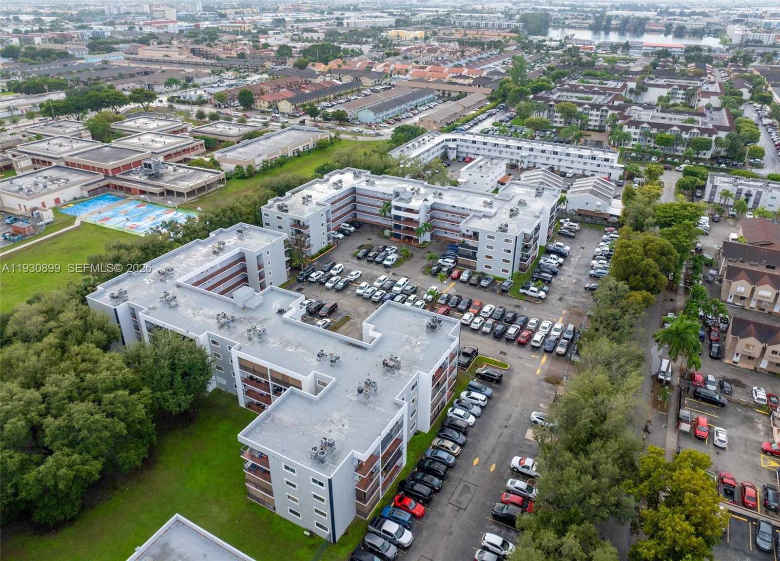 Small Image of 5701 WEST 25TH CT #305, Hialeah Number 39