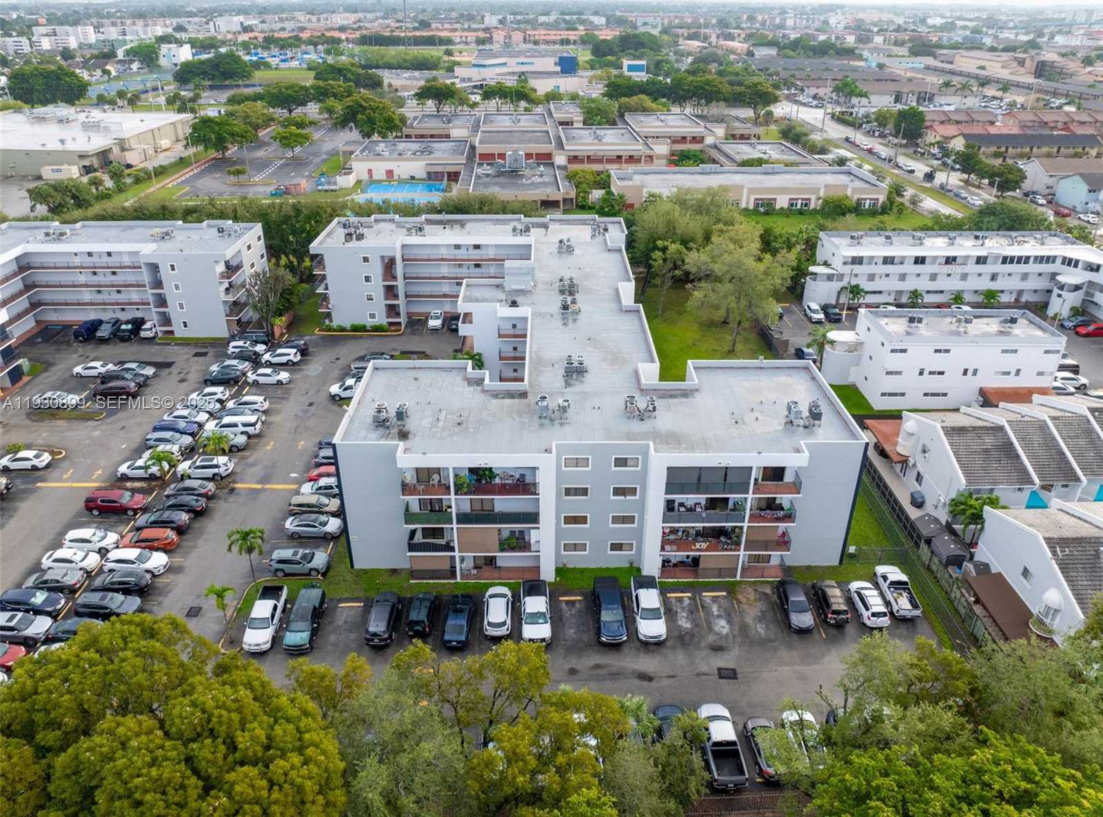 Small Image of 5701 WEST 25TH CT #305, Hialeah Number 43