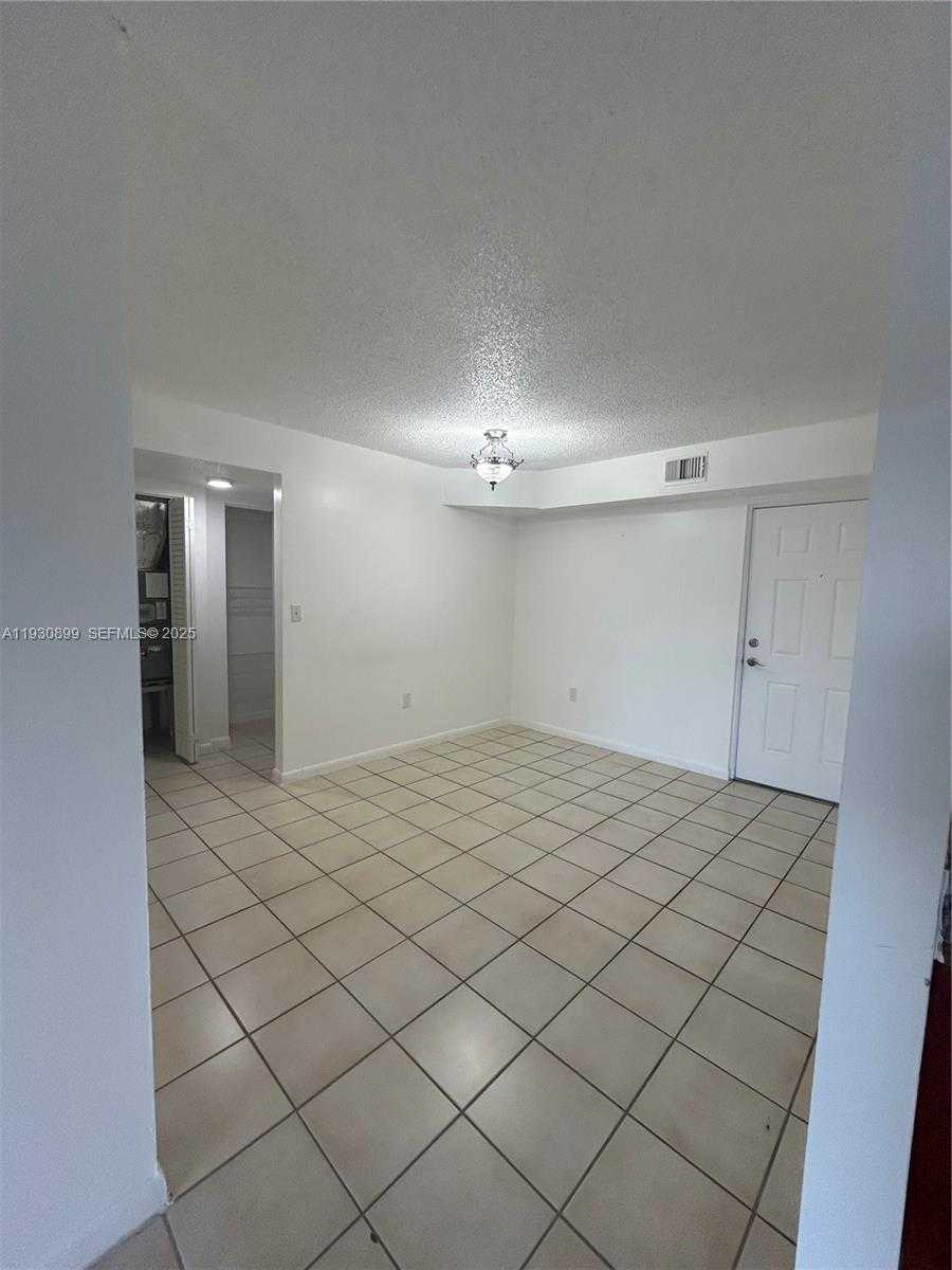 Small Image of 5701 WEST 25TH CT #305, Hialeah Number 6