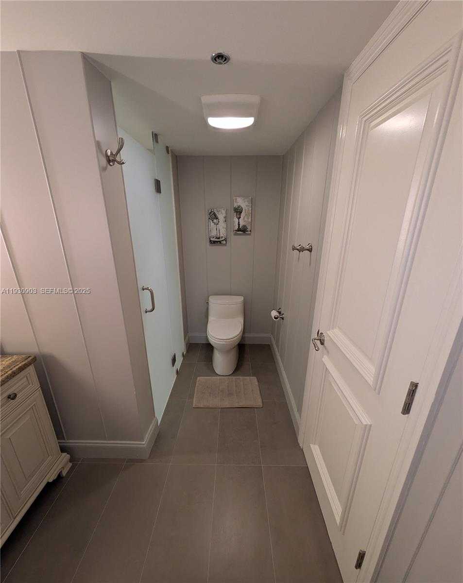 Small Image of 300 THREE ISLANDS BLVD #204, Hallandale Beach Number 31