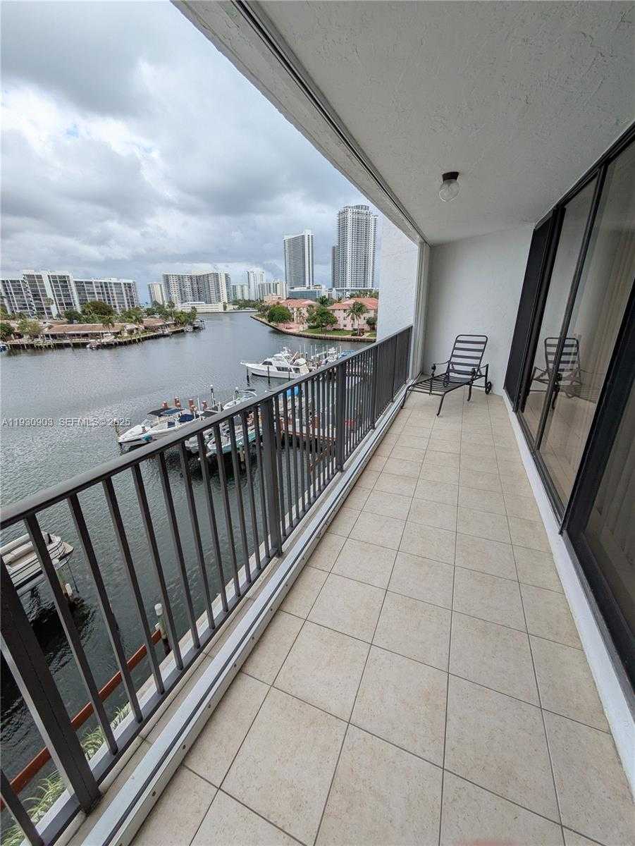 Small Image of 300 THREE ISLANDS BLVD #204, Hallandale Beach Number 36