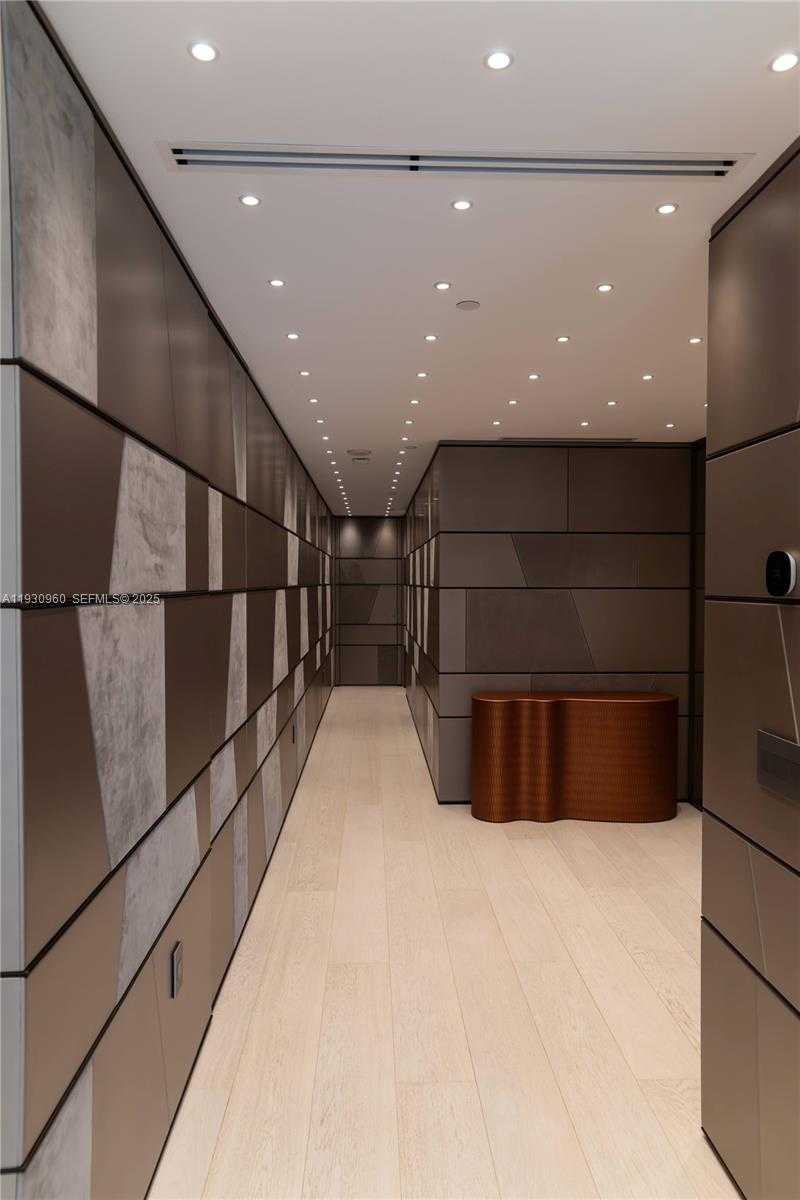 Small Image of 10101 COLLINS AVE #4A, Bal Harbour Number 13