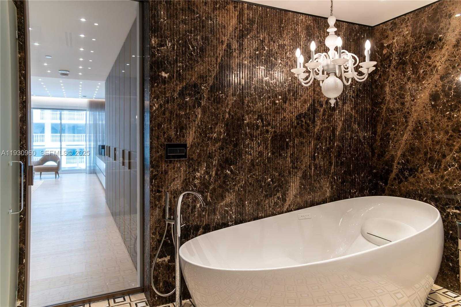 Small Image of 10101 COLLINS AVE #4A, Bal Harbour Number 38