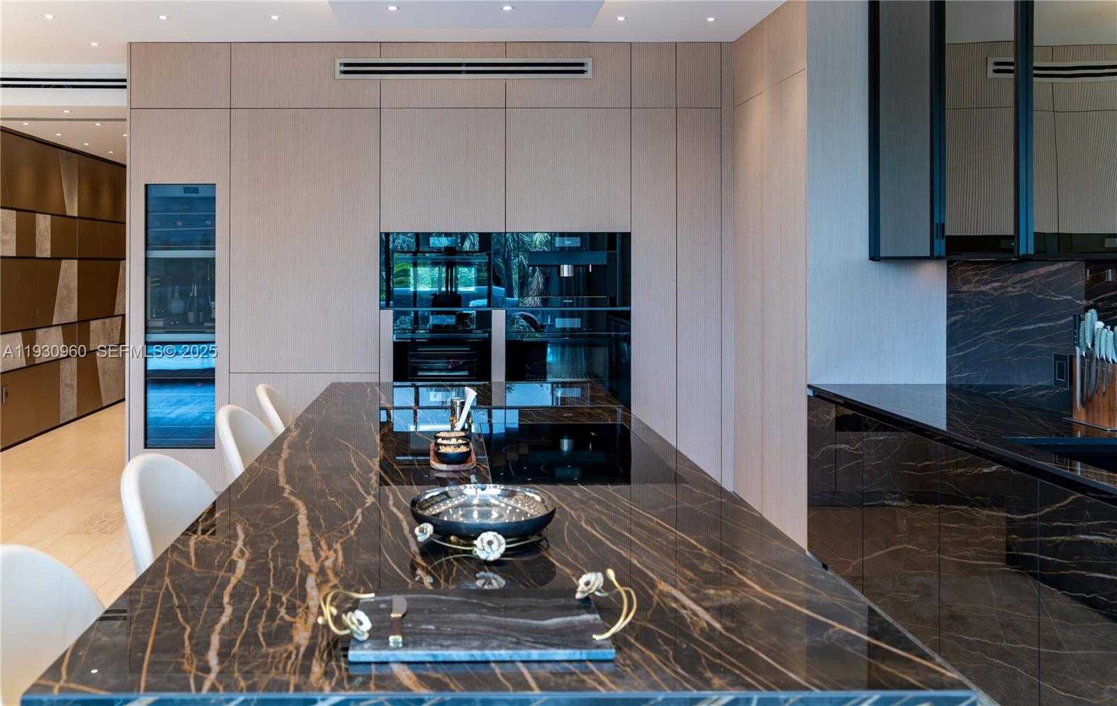 Small Image of 10101 COLLINS AVE #4A, Bal Harbour Number 48