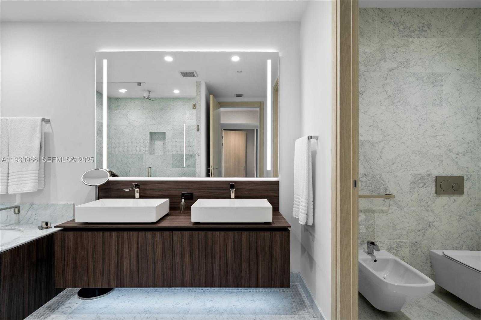 Small Image of 1000 BRICKELL PLZ #PH5904, Miami Number 10