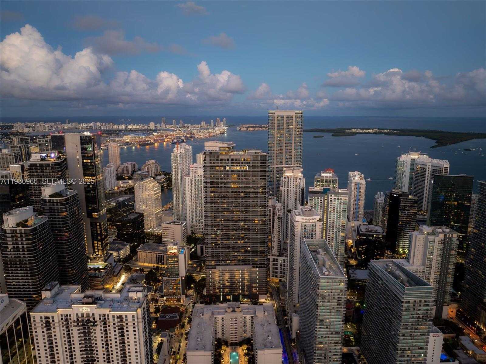 Small Image of 1000 BRICKELL PLZ #PH5904, Miami Number 25