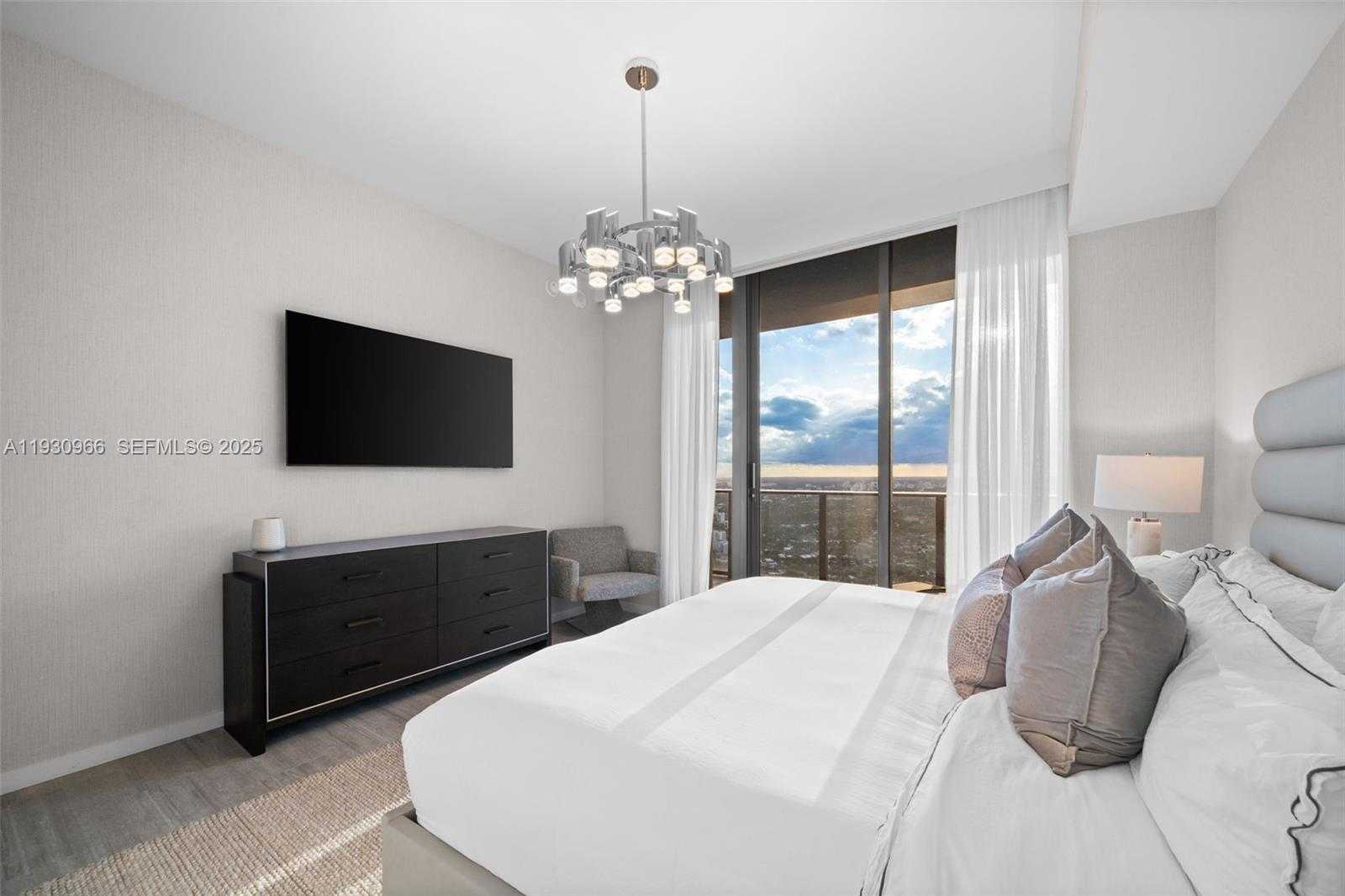 Small Image of 1000 BRICKELL PLZ #PH5904, Miami Number 44