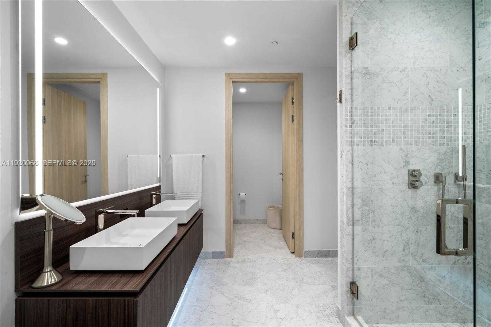 Small Image of 1000 BRICKELL PLZ #PH5904, Miami Number 45