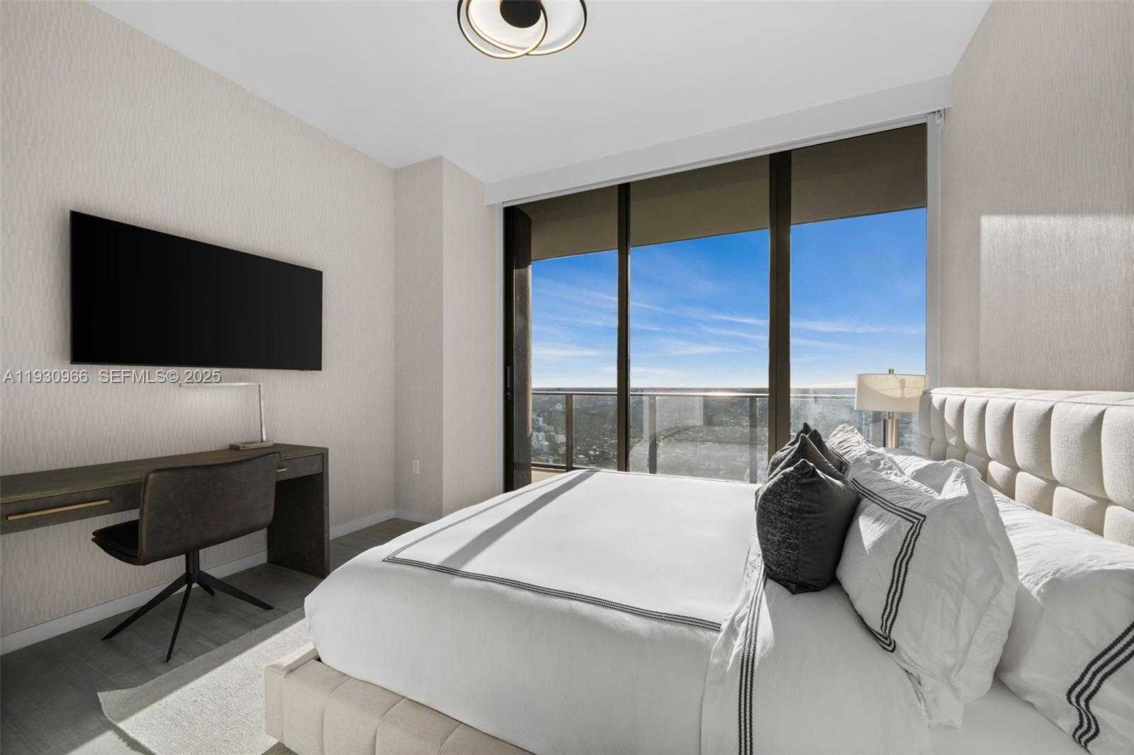 Small Image of 1000 BRICKELL PLZ #PH5904, Miami Number 46