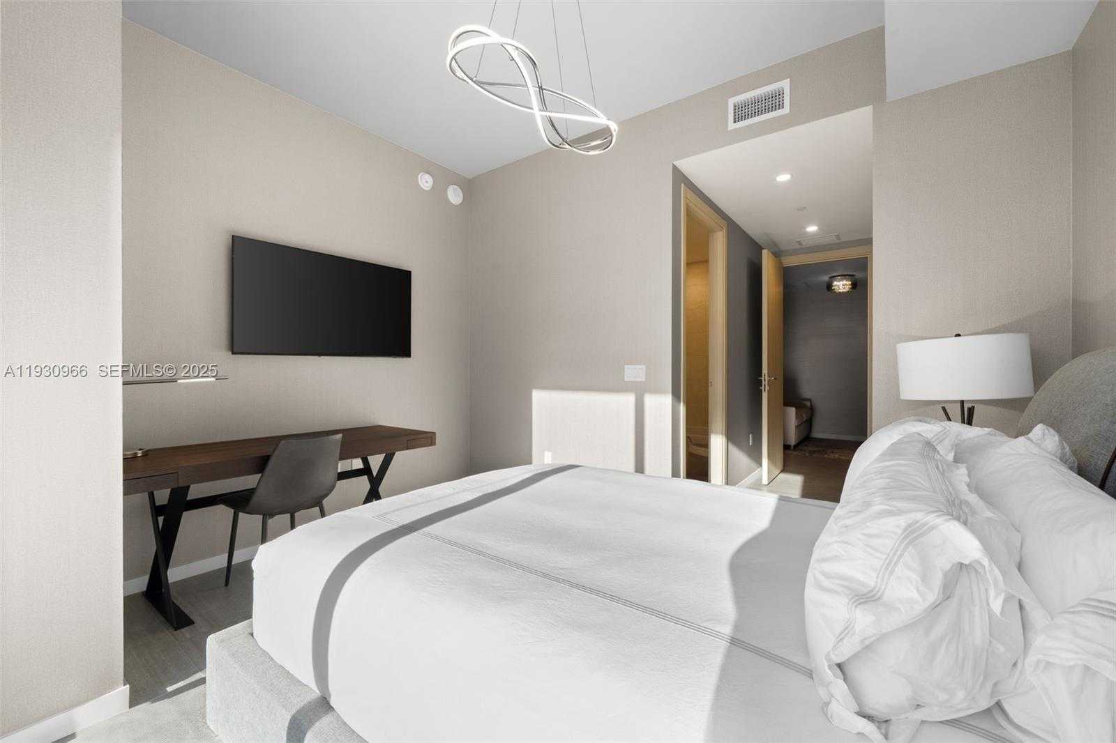 Small Image of 1000 BRICKELL PLZ #PH5904, Miami Number 53